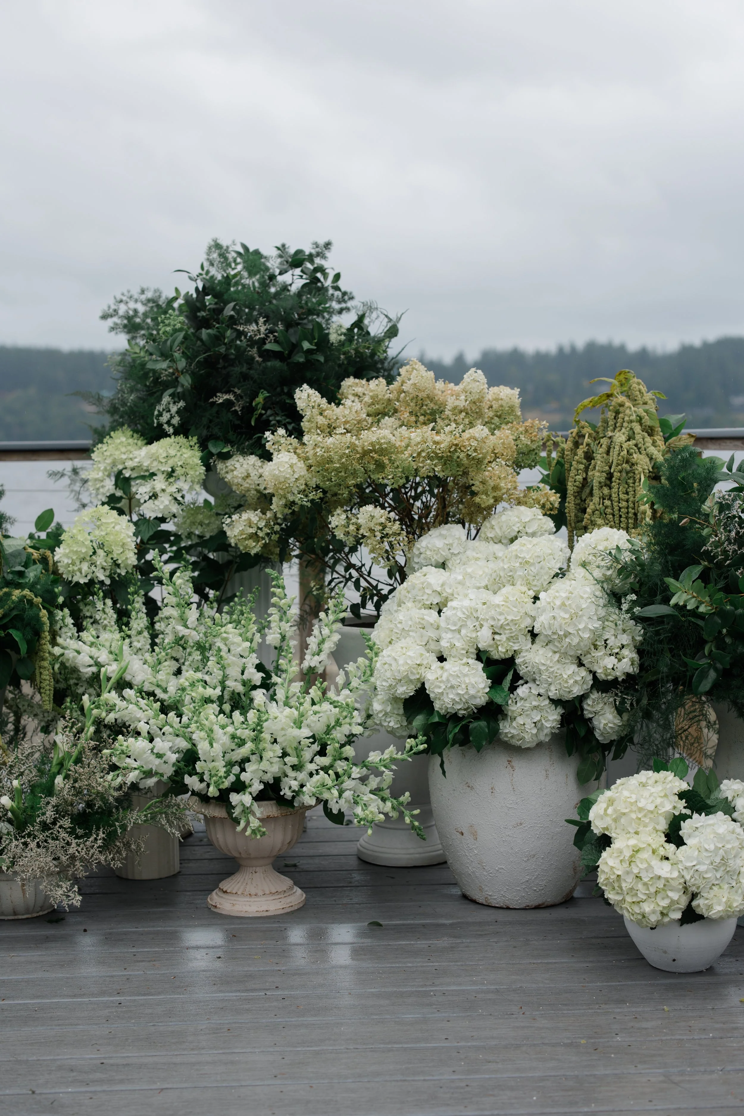 Wedding at Kiana Lodge, Poulsbo, WA — planned by Gordon Duo Weddings, photography by Claire Forrest Films