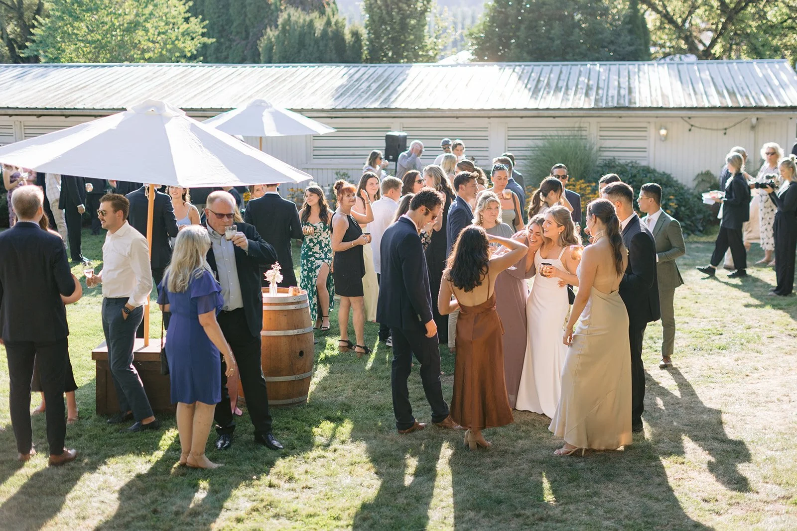 Seattle wedding planner — Chateau Lill Woodinville WA, Gordon Duo Weddings