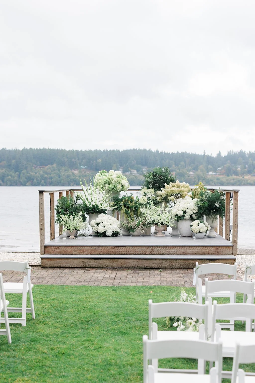 Wedding at Kiana Lodge, Poulsbo, WA — planned by Gordon Duo Weddings, photography by Claire Forrest Films