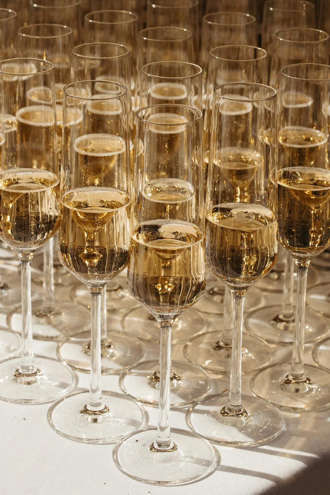 Wedding at The Highlands, Shoreline, WA — planned by Gordon Duo Weddings, photography by Nicole Gange Photography
