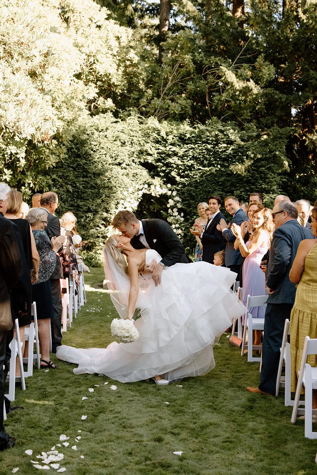 Wedding at The Highlands, Shoreline, WA — planned by Gordon Duo Weddings, photography by Nicole Gange Photography