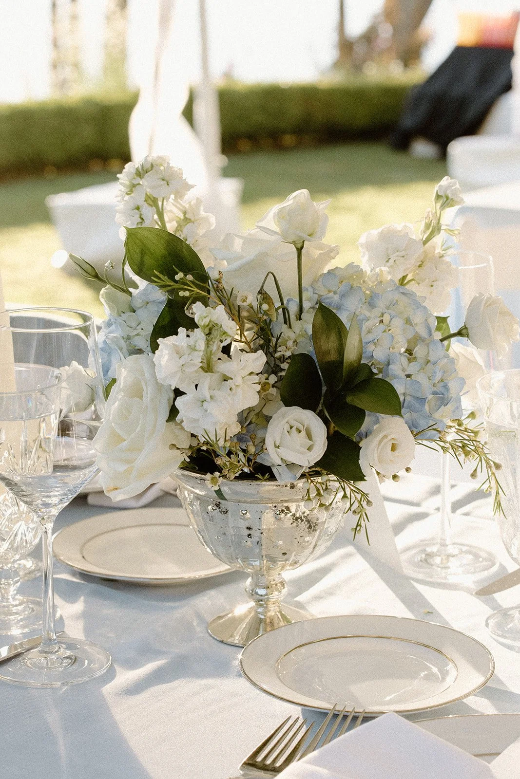 Wedding at The Highlands, Shoreline, WA — planned by Gordon Duo Weddings, photography by Nicole Gange Photography