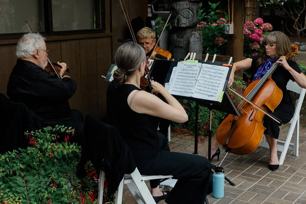 Wedding at Kiana Lodge, Poulsbo, WA — planned by Gordon Duo Weddings, photography by Claire Forrest Films