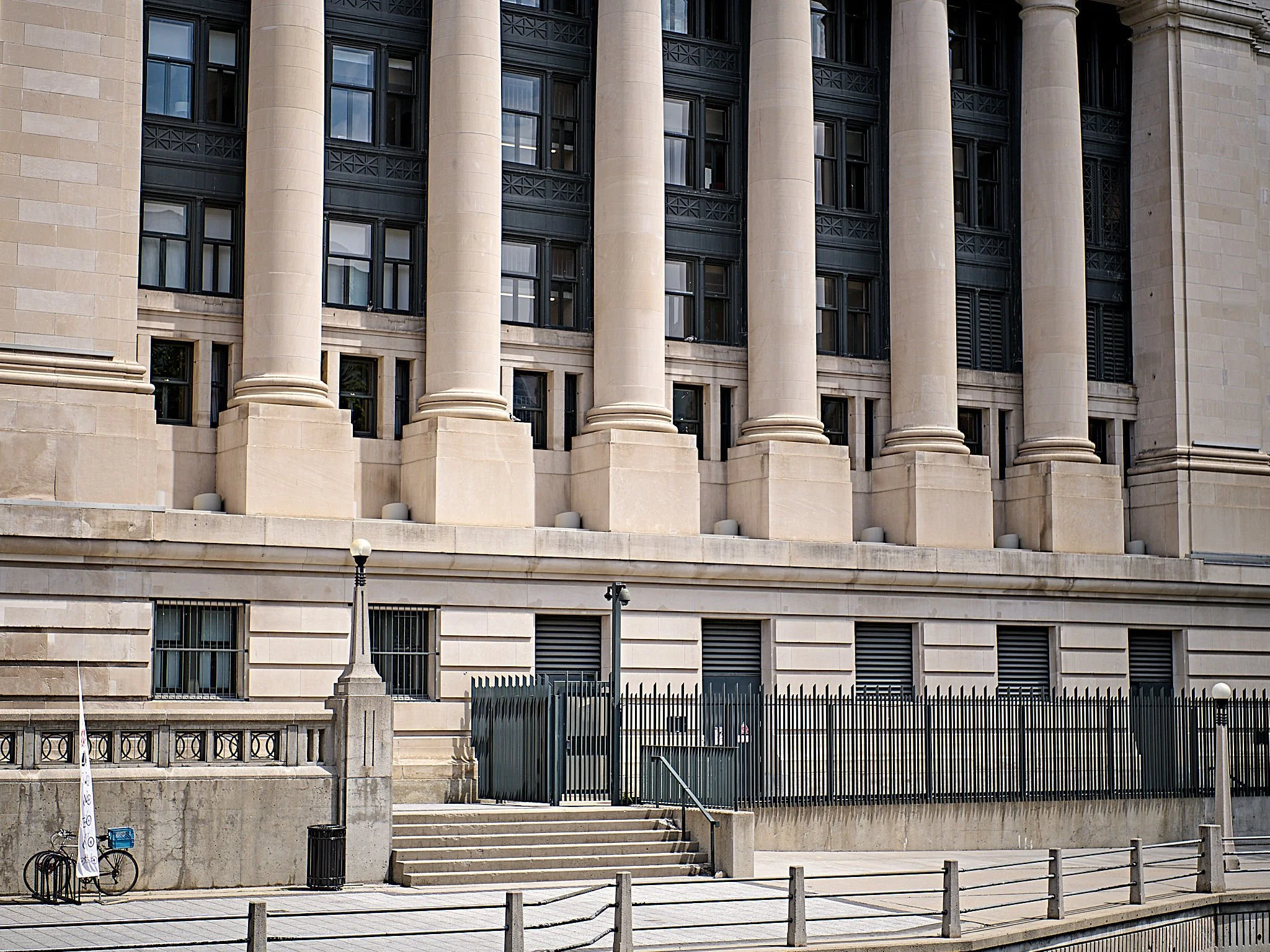 SenateBldg2.jpg