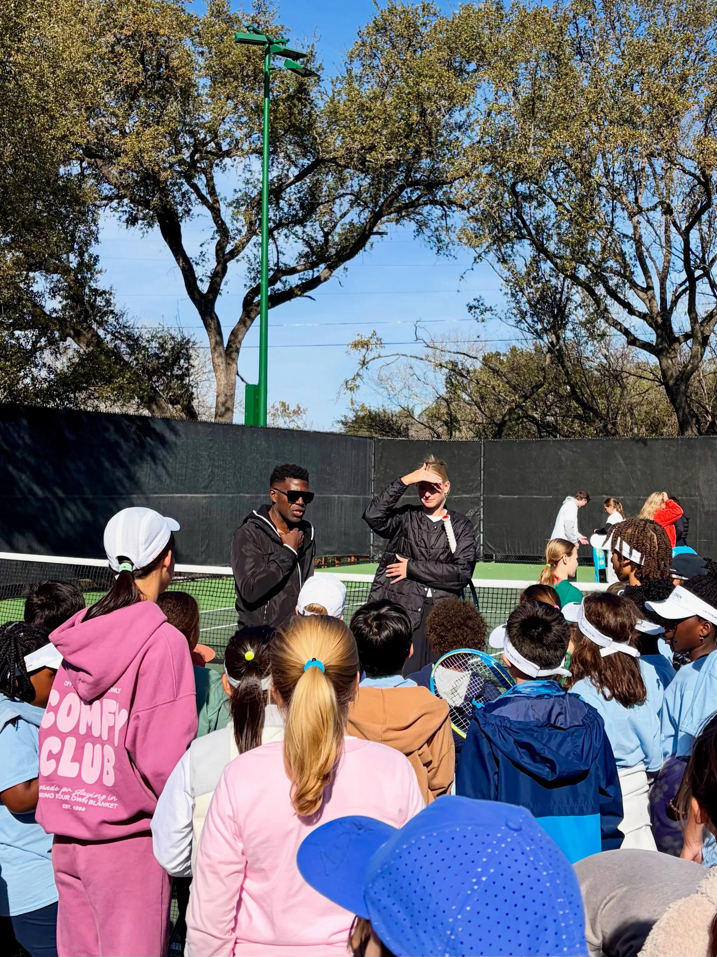 What&rsquo;s a trick top tennis players use to calm down during a match?

Many players, like Ashlyn Krueger, use notebooks during matches.

It can help in 3 ways:

1. Write out your emotions. Instead of keeping frustration or fear in your head, you g