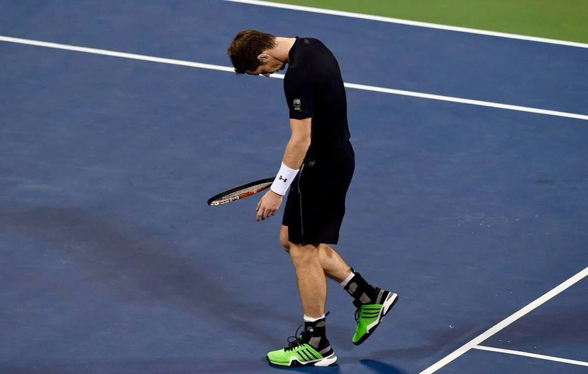 How to feel more confident? 

After a mistake, most players&rsquo; heads are down and shoulders forward.

That tells your brain that something is wrong and increases negative thoughts.

Easy hack: keep your head neutral and posture strong.

That tell