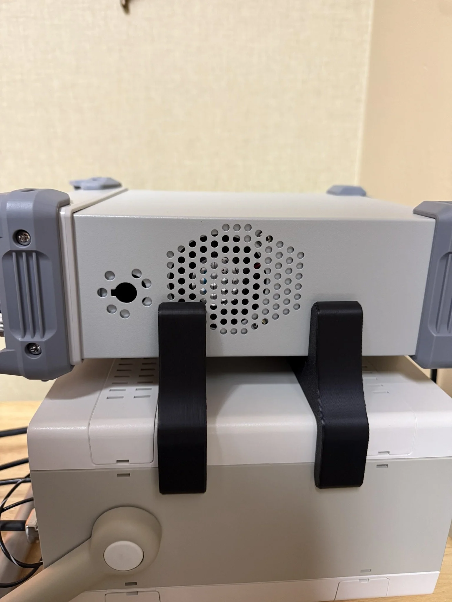 Signal Generator to Firefly Mounting Bracket