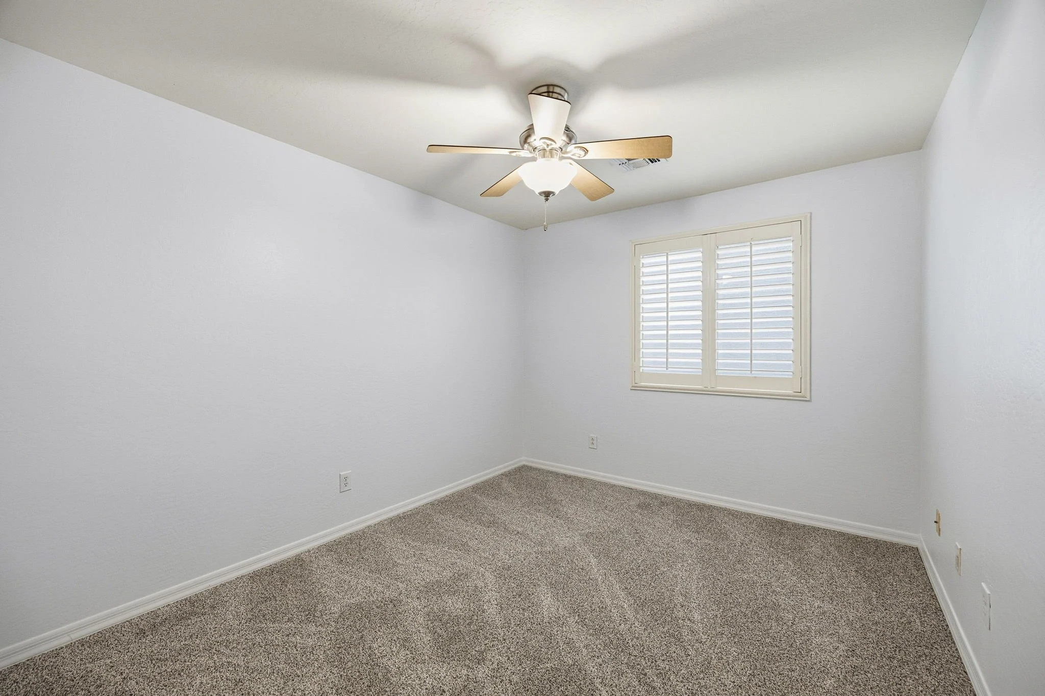 22-web-or-mls-43588 W Blazen Trail-121.jpg