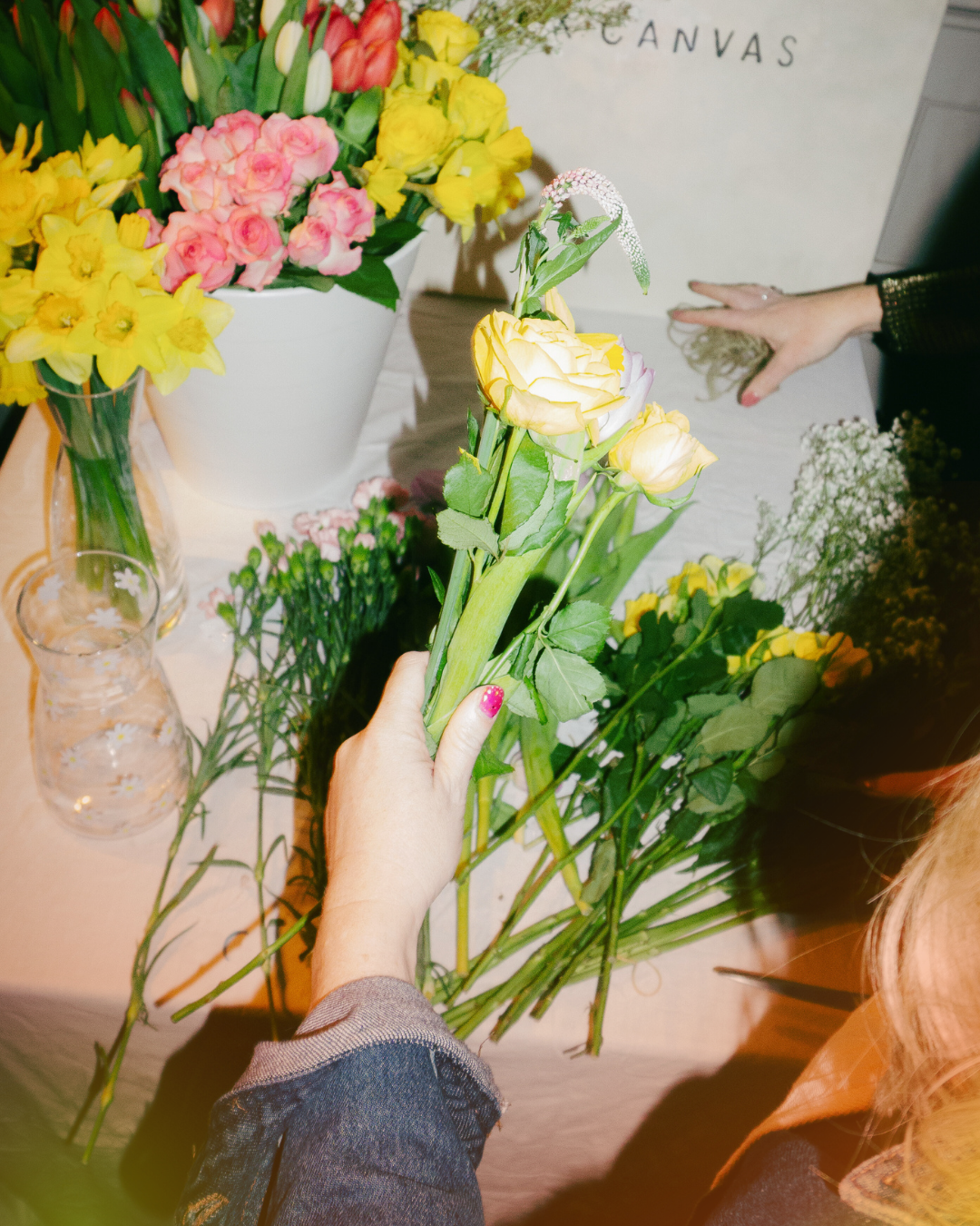vase painting & flower swap - 2.png