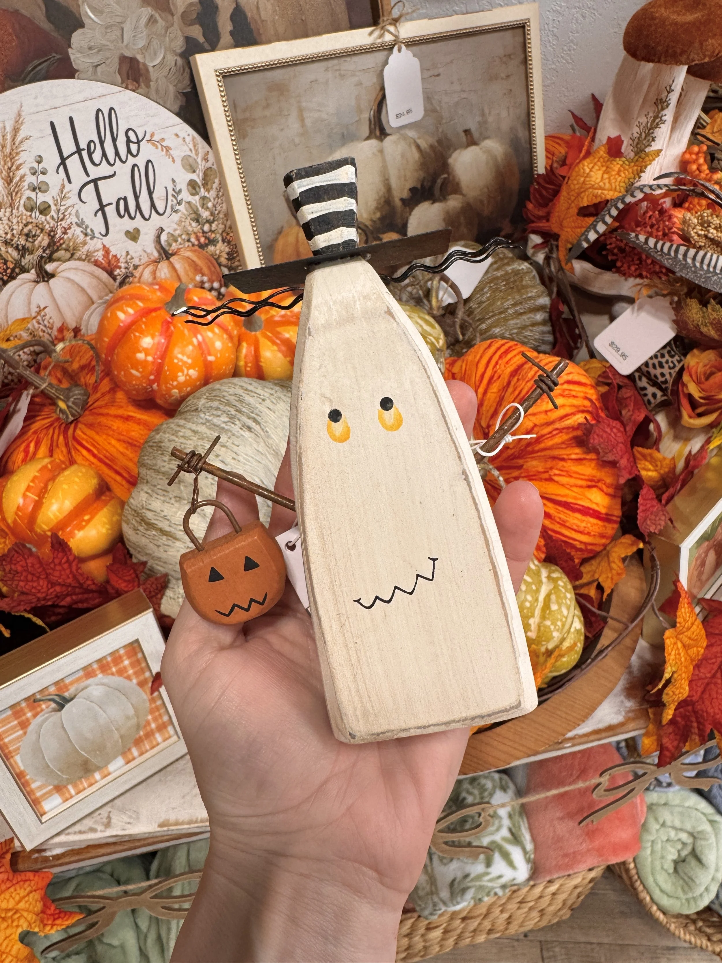 Chunky Ghost Wood Sitter