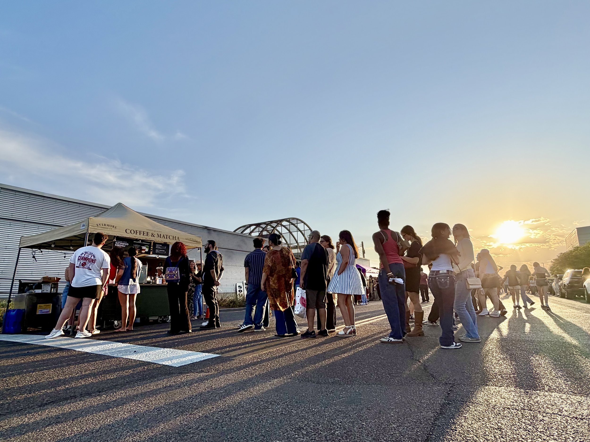 Large-Scale Mobile Cafe