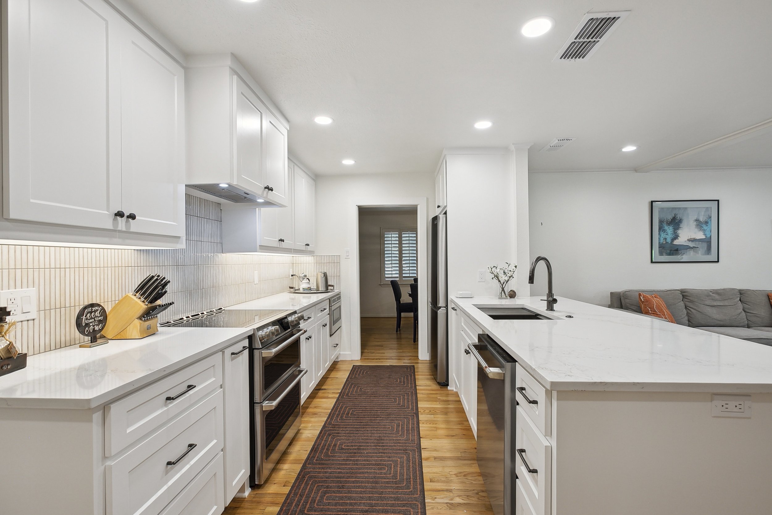 Kitchen 13.jpg