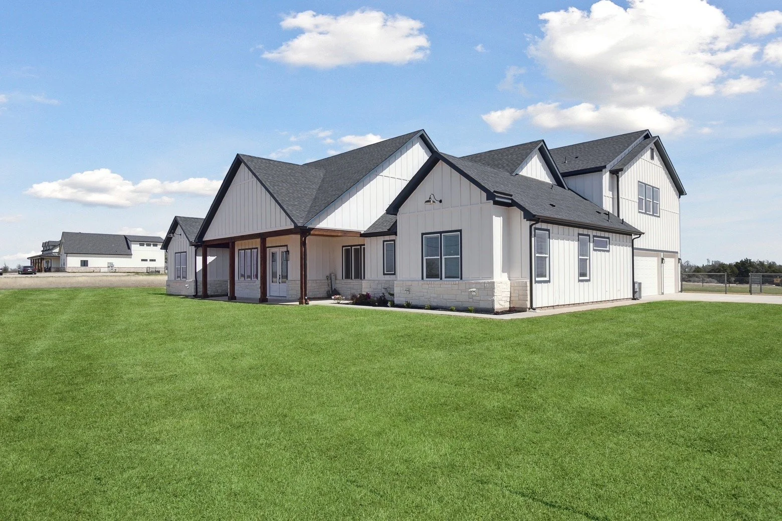 Custom Home Pic.jpg