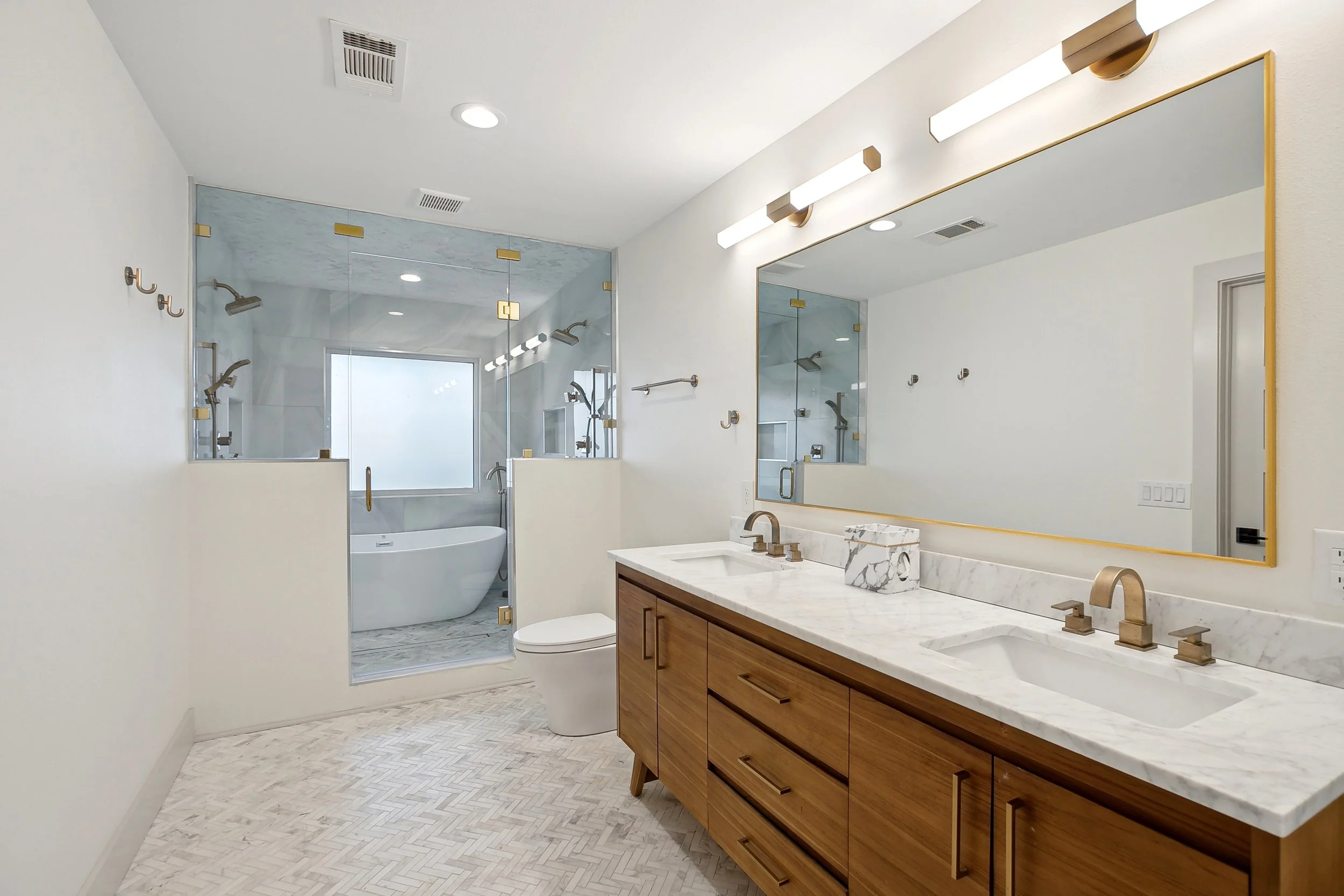 Bathroom 8.jpg