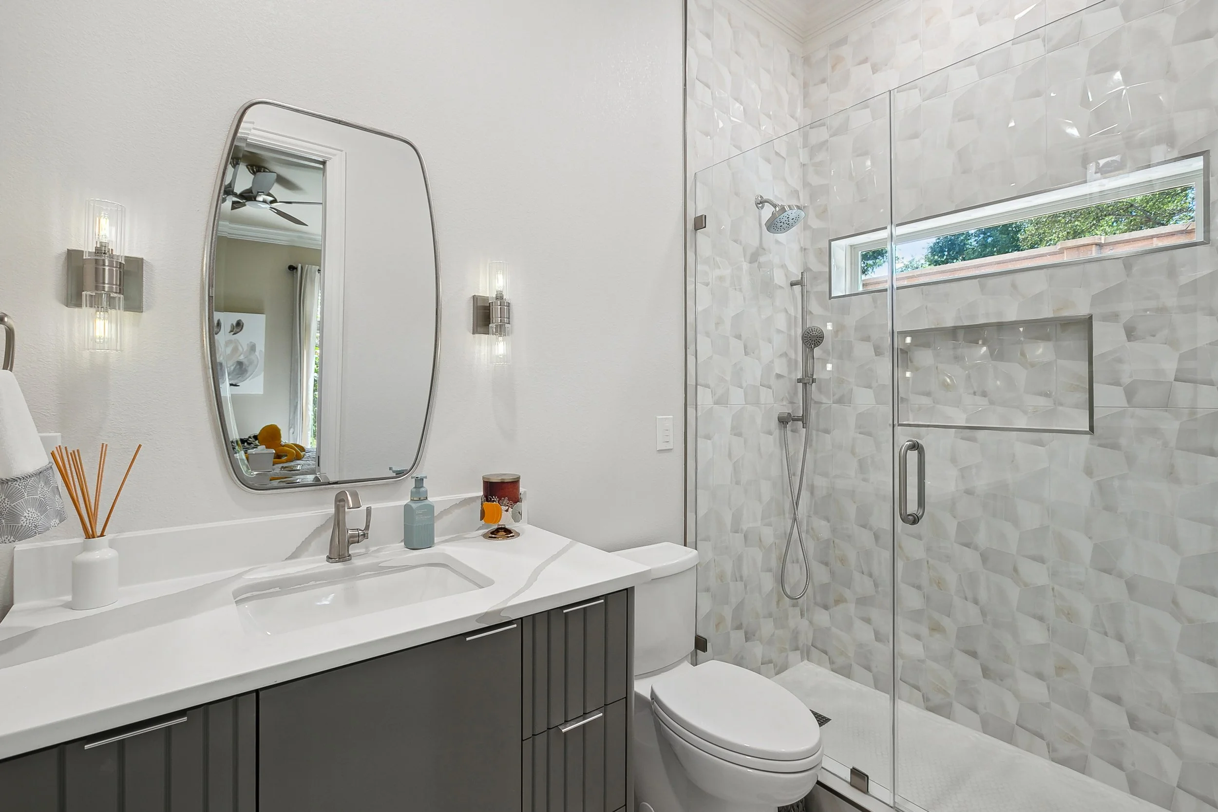 Bathroom 9.jpg