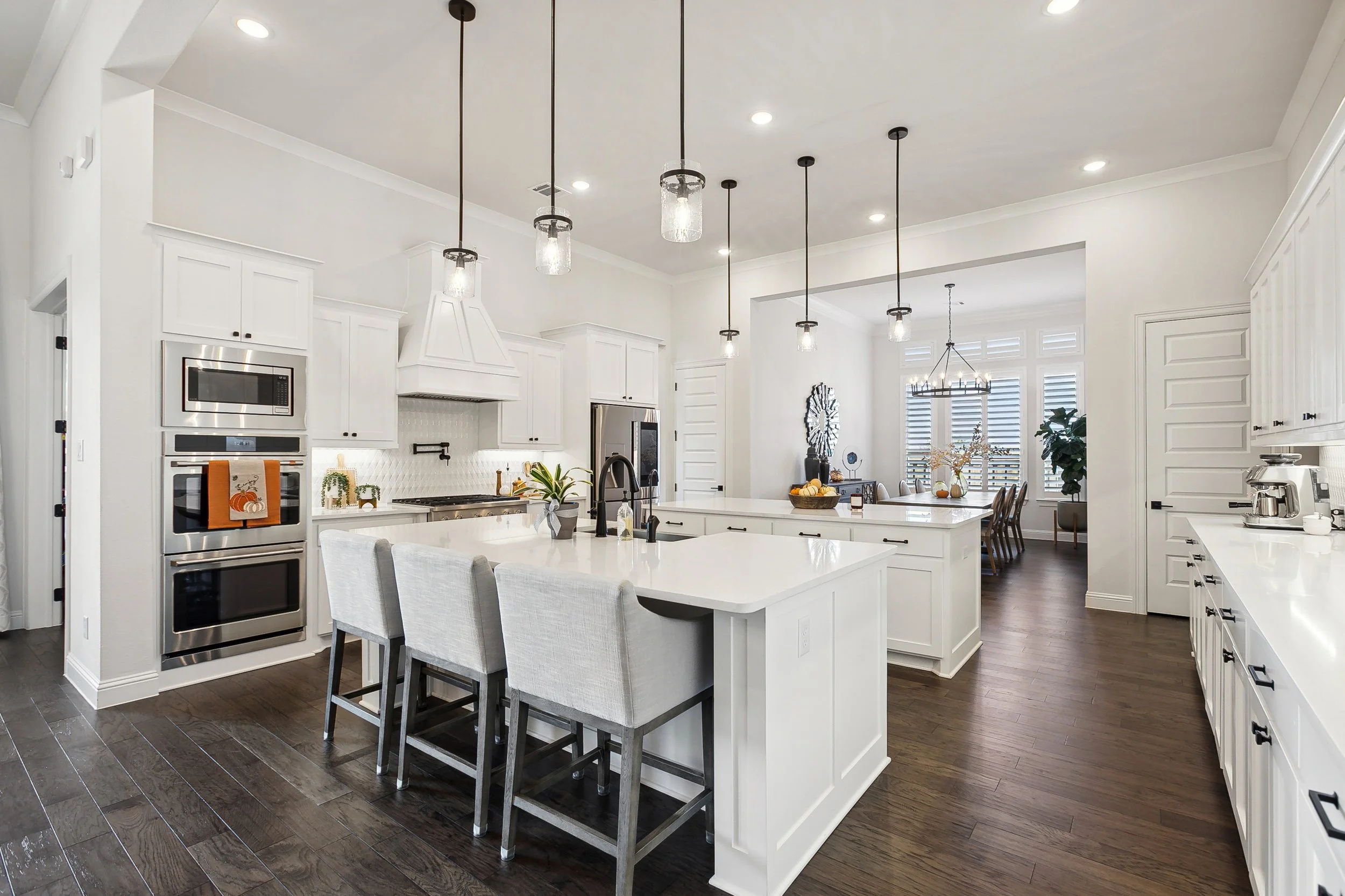 Kitchen 2.jpg