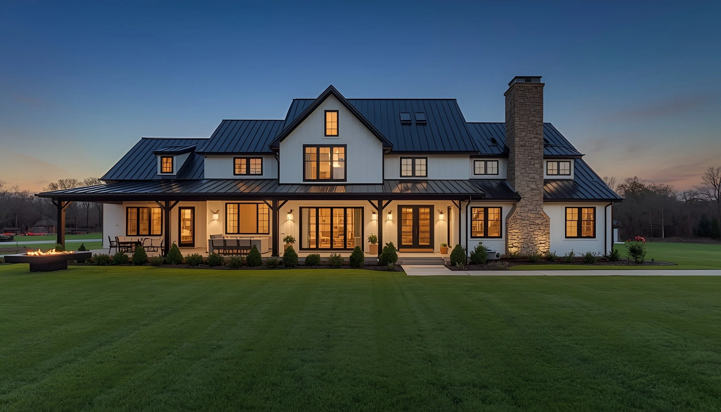 Luxury Modern Farmhouse.jpg