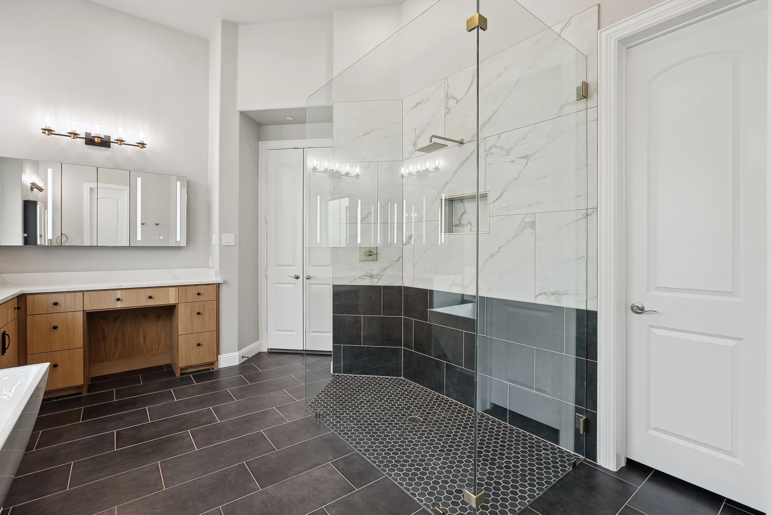 Bathroom 7.jpg