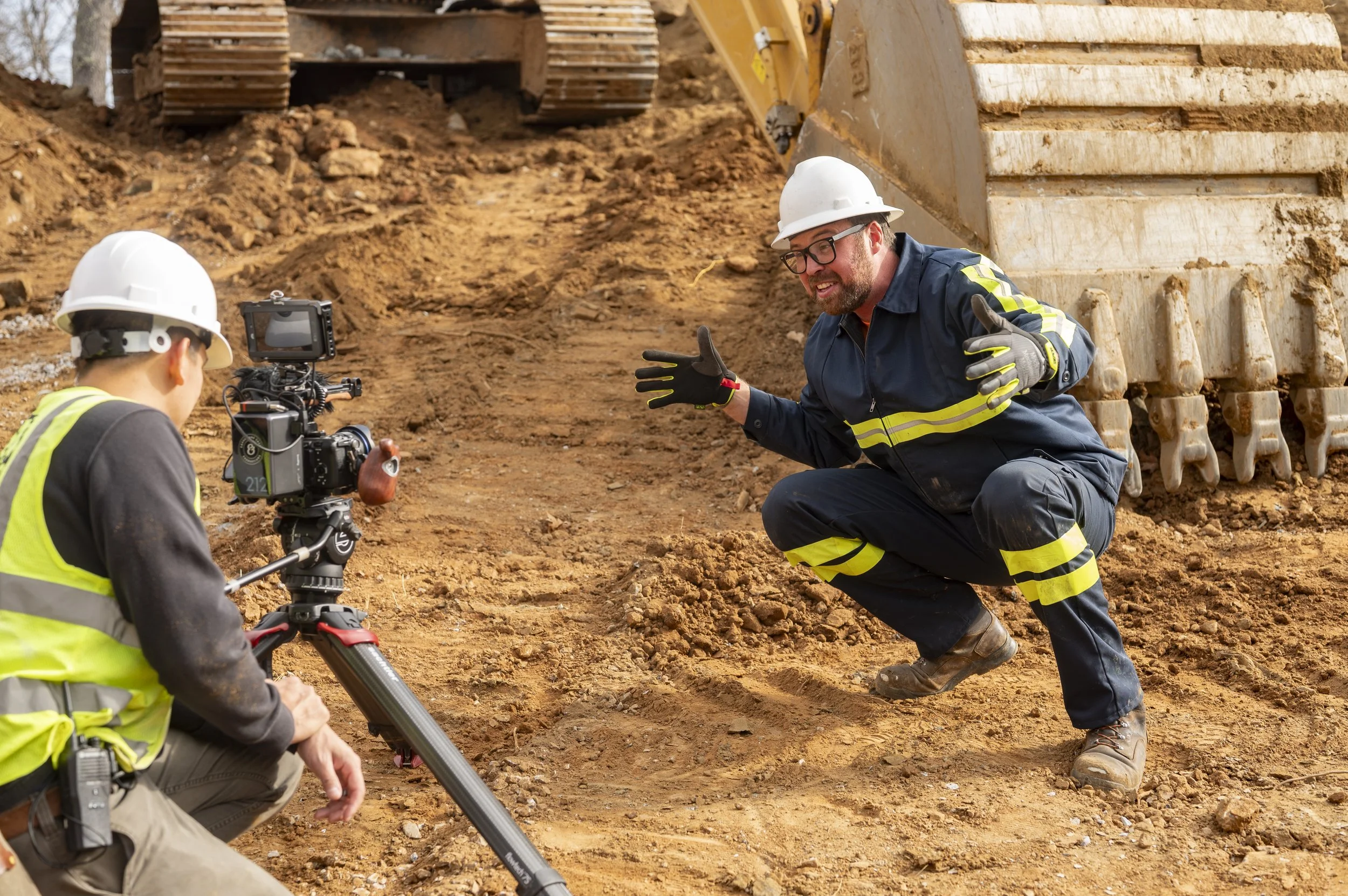 BTS of The Mr. Machine Show. Behind-the-Scenes of The Mr. Machine Show with Tay Whiteside. Construction for kids. The Mr. Machine Show with heavy machinery or equipment for kids. 