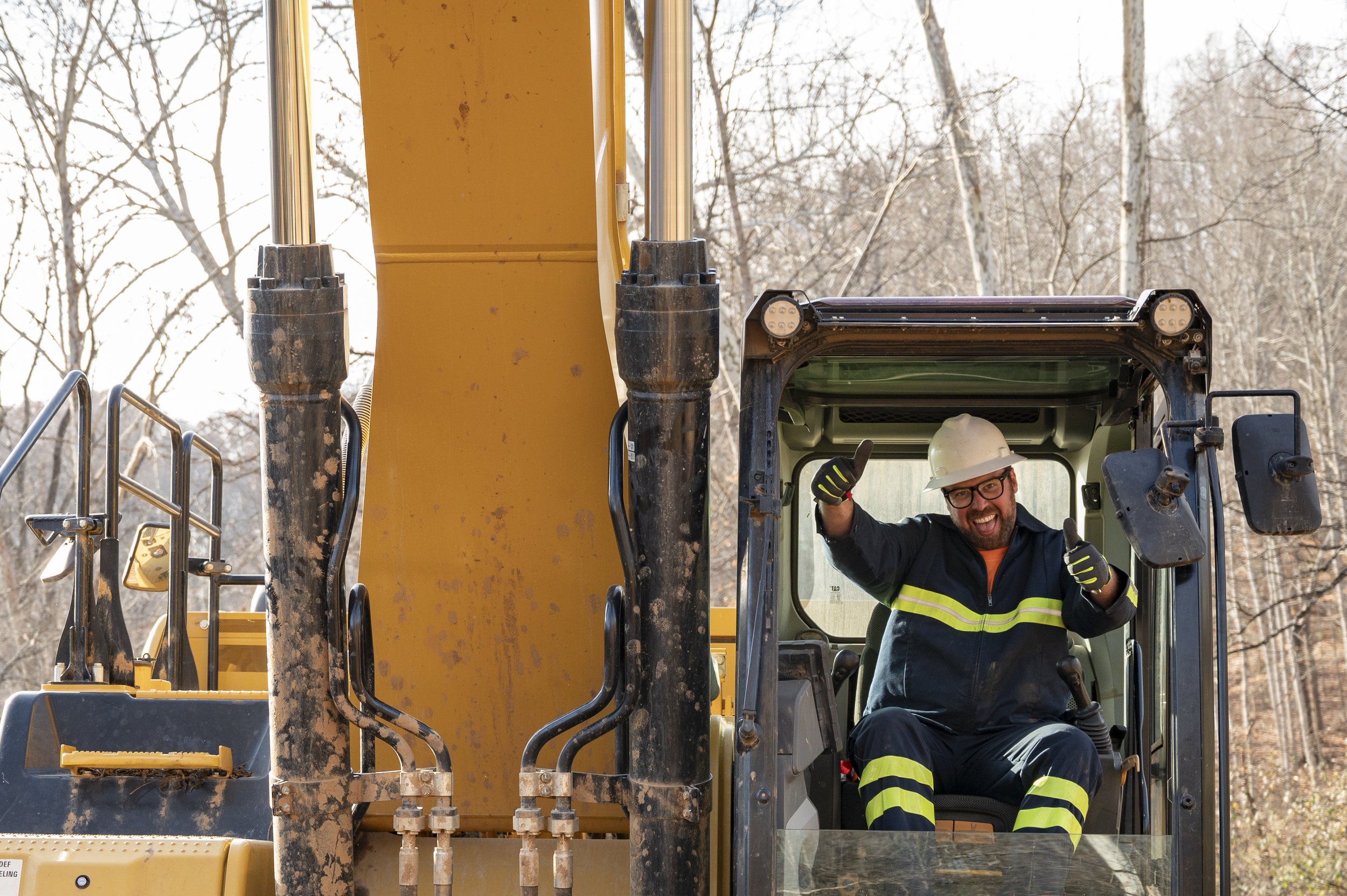 BTS of The Mr. Machine Show. Behind-the-Scenes of The Mr. Machine Show with Tay Whiteside. Construction for kids. The Mr. Machine Show with heavy machinery or equipment for kids. 