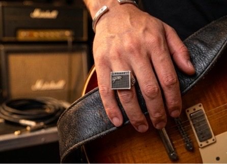 Amp Ring