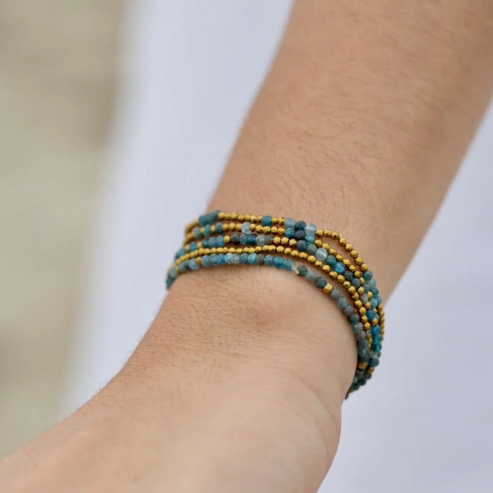 apatite_2Bbracelets_cd51c714-92b3-4e7a-87ba-ec50a2461ee8.jpg