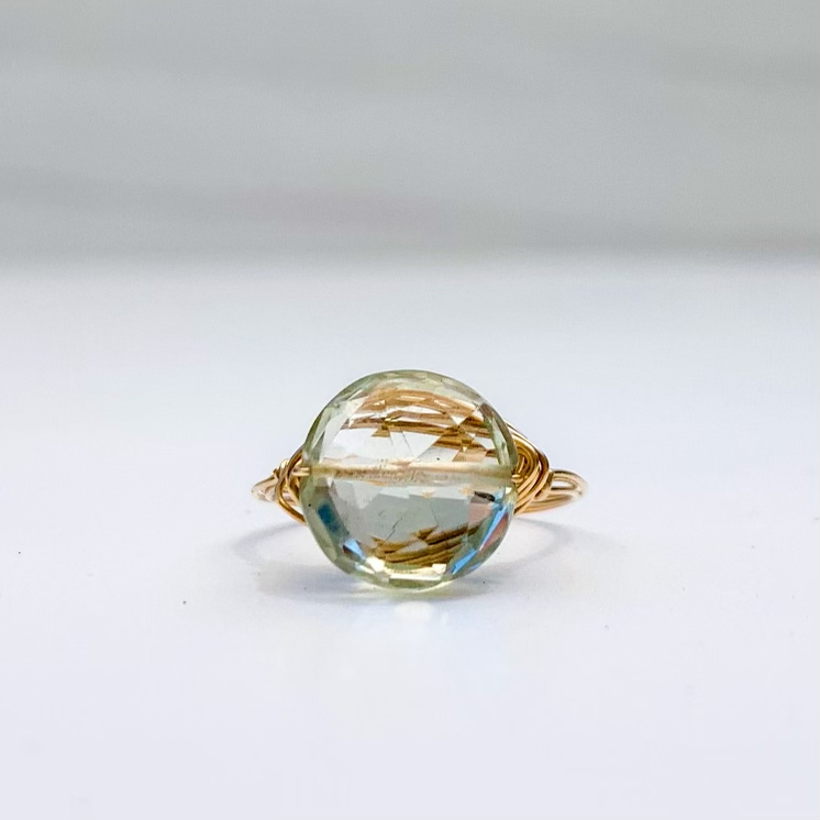 awakened_heart_ring_gold.png