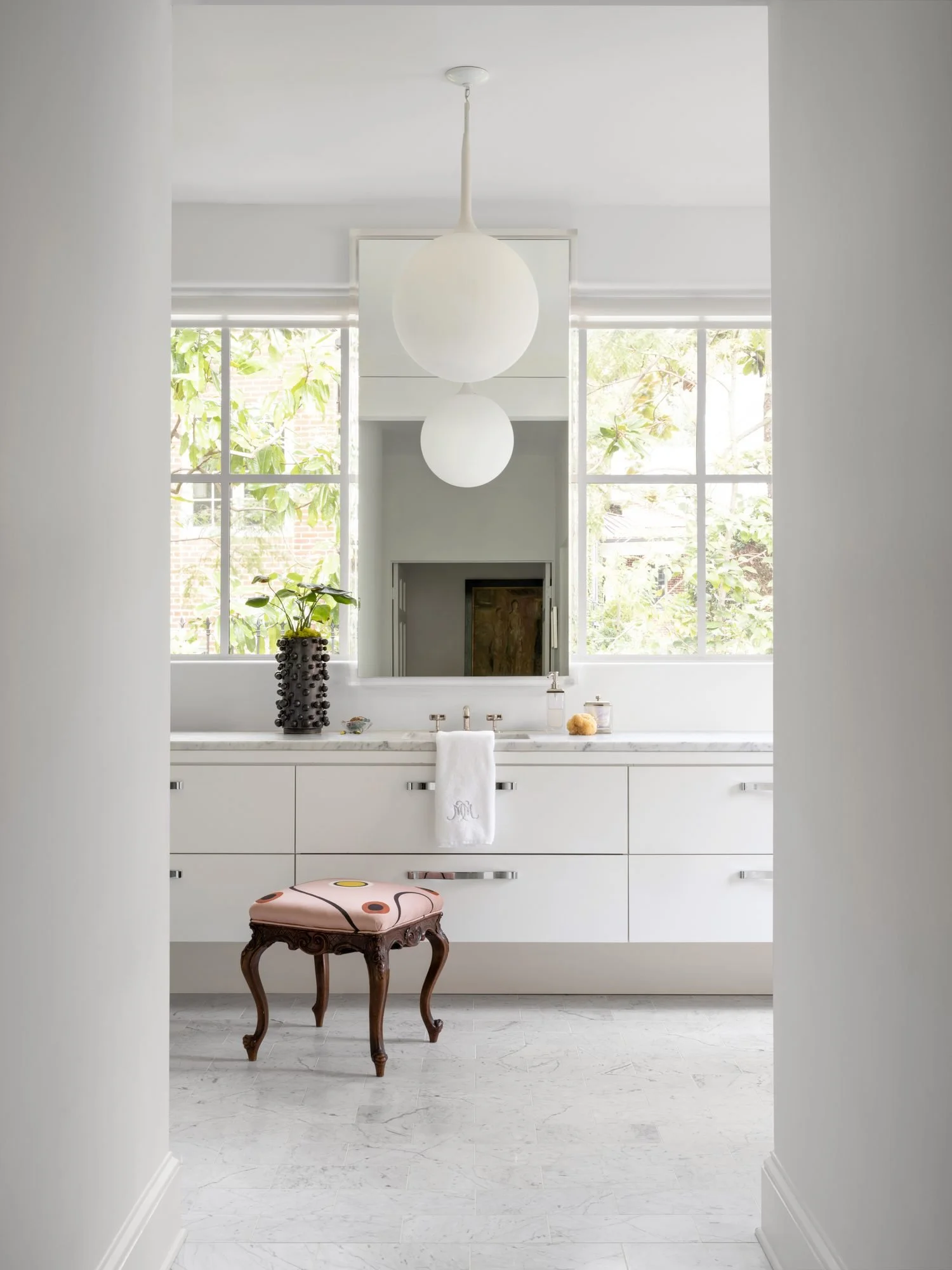 Peachtree-Battle-primary-bath-floating-vanity-globe-pendants-garden-windows.jpg
