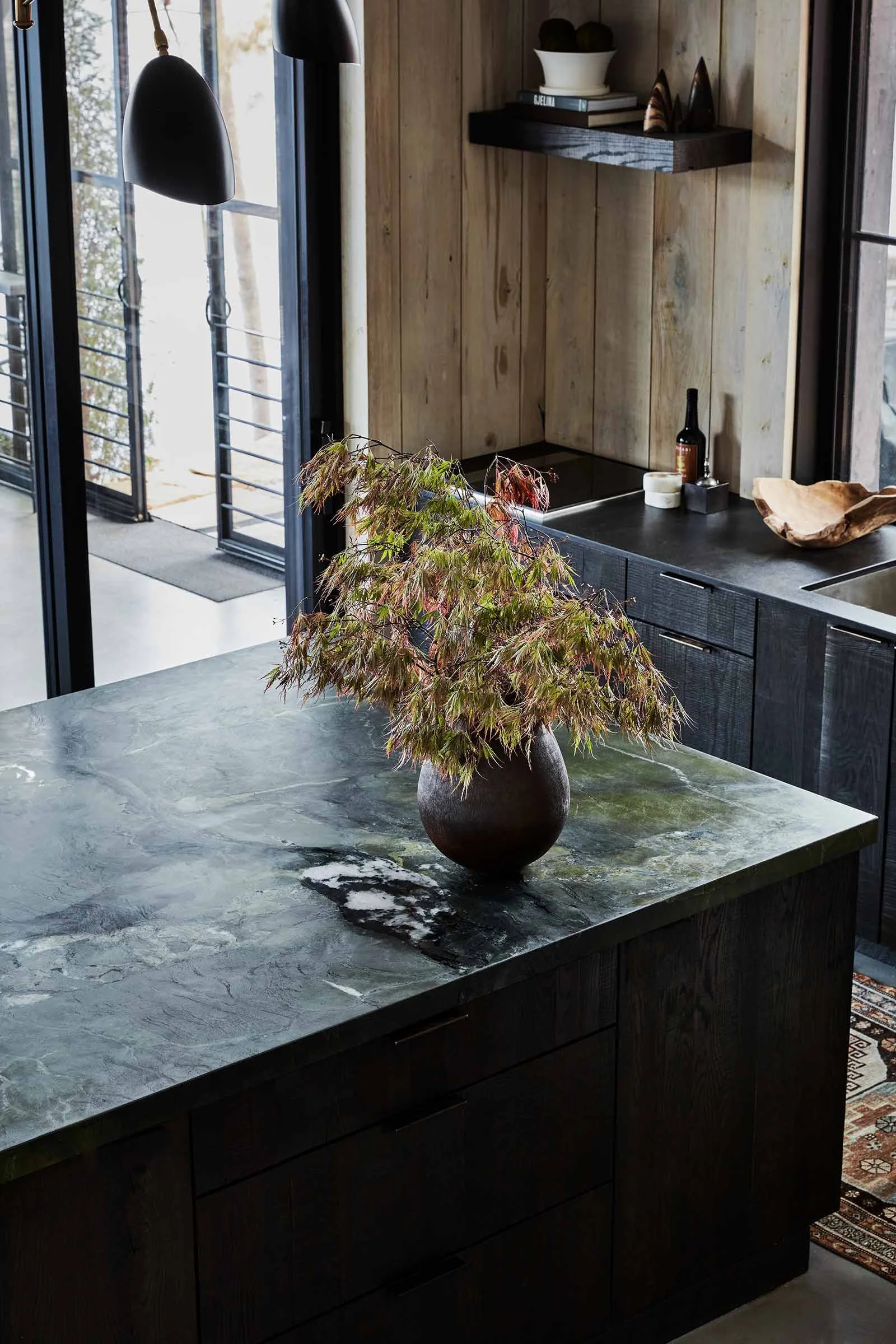 Greenapple-residential-design-black-island-kitchen.jpg