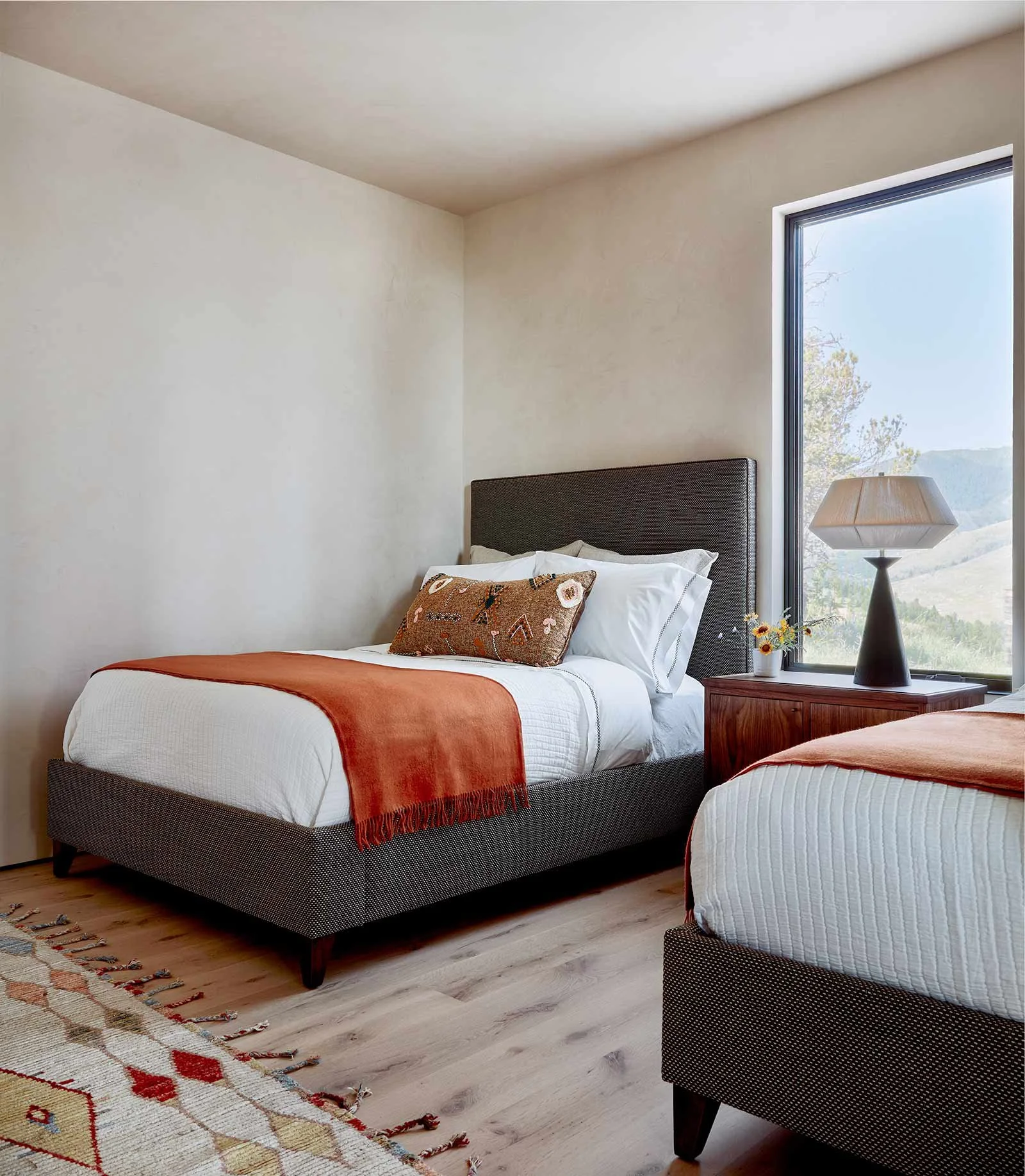 BearDanceTrail-bedroom-twin-bed-side-lamp.jpg