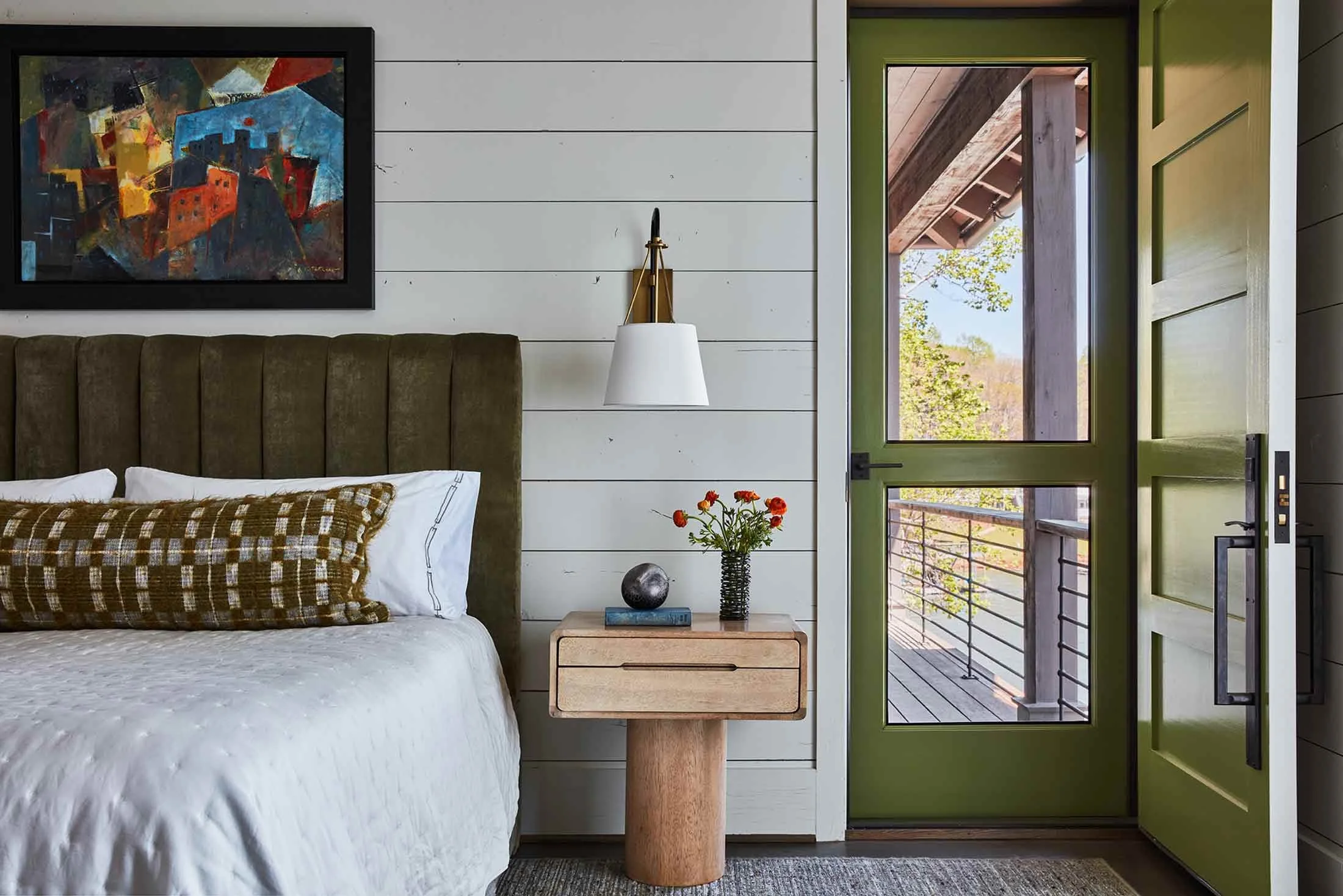 Greenapple-residential-design-patio-door-bed-green.jpg