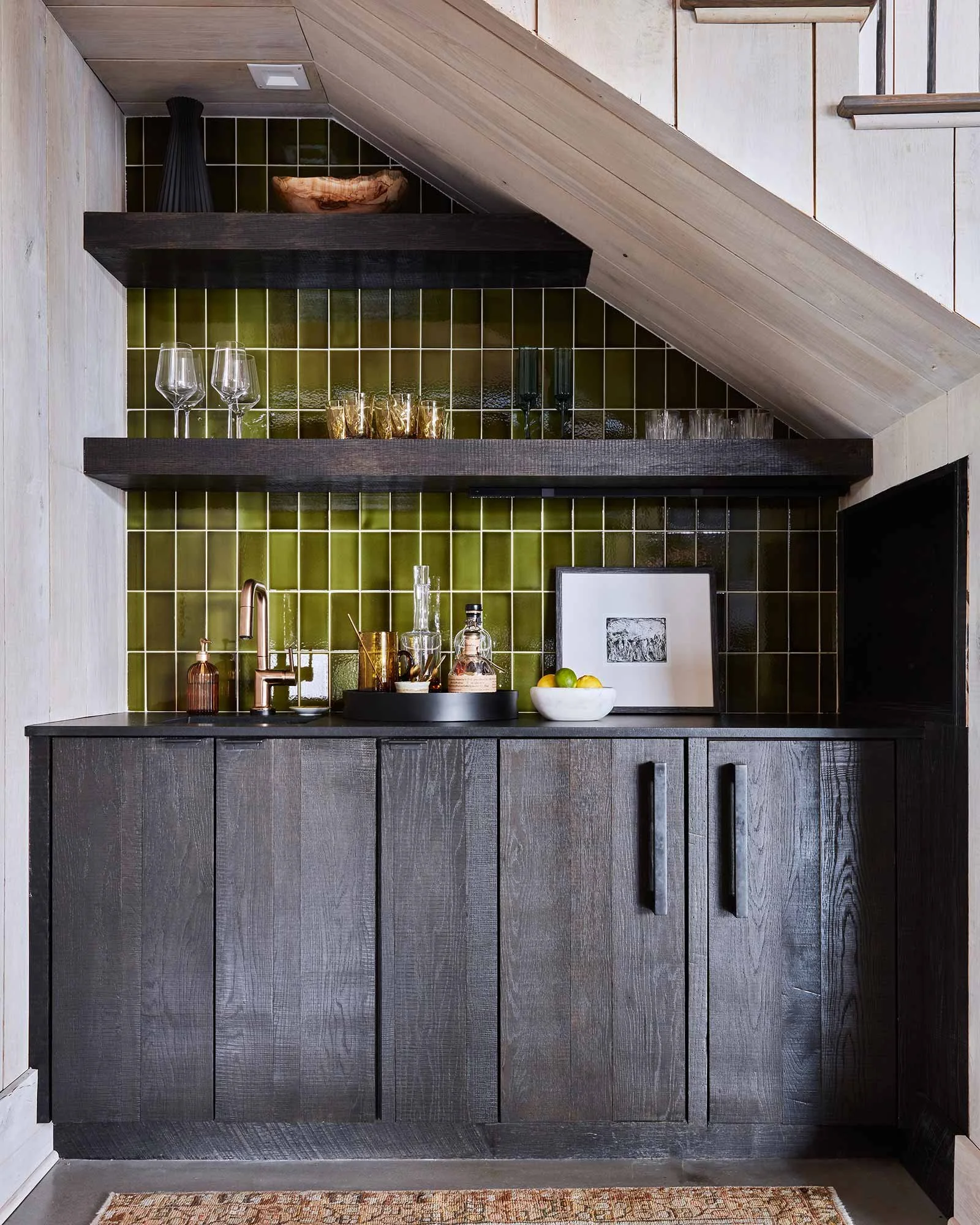 Greenapple-residential-design-bar-angle-under-stairs.jpg