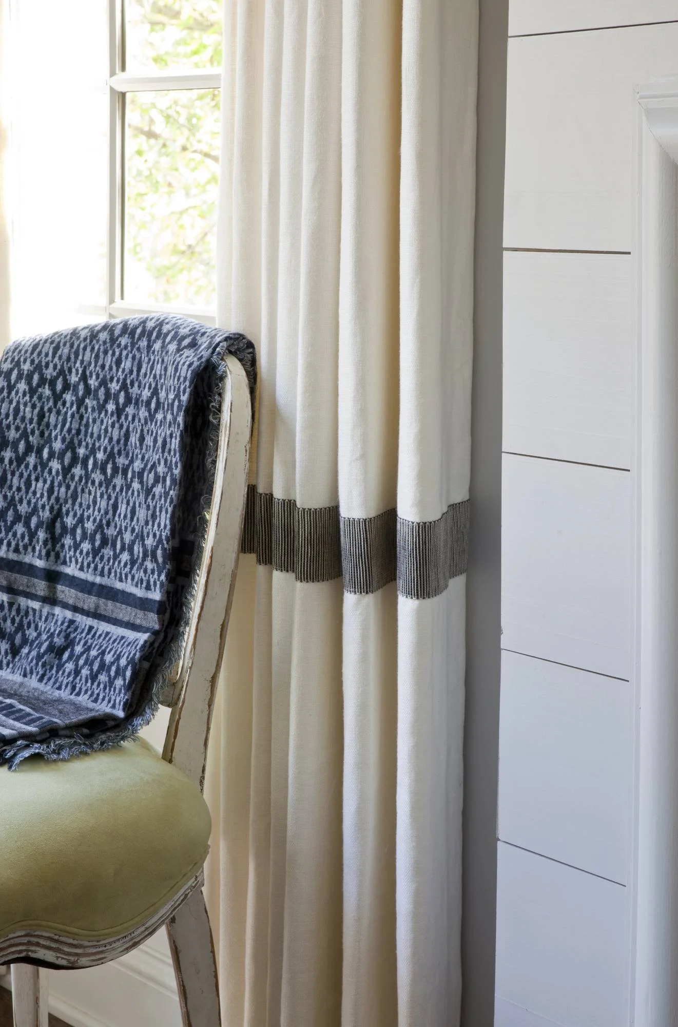 hanover-atlanta-residential-interior-design-drapery-detail-banded-curtains-shiplap-chair.jpg