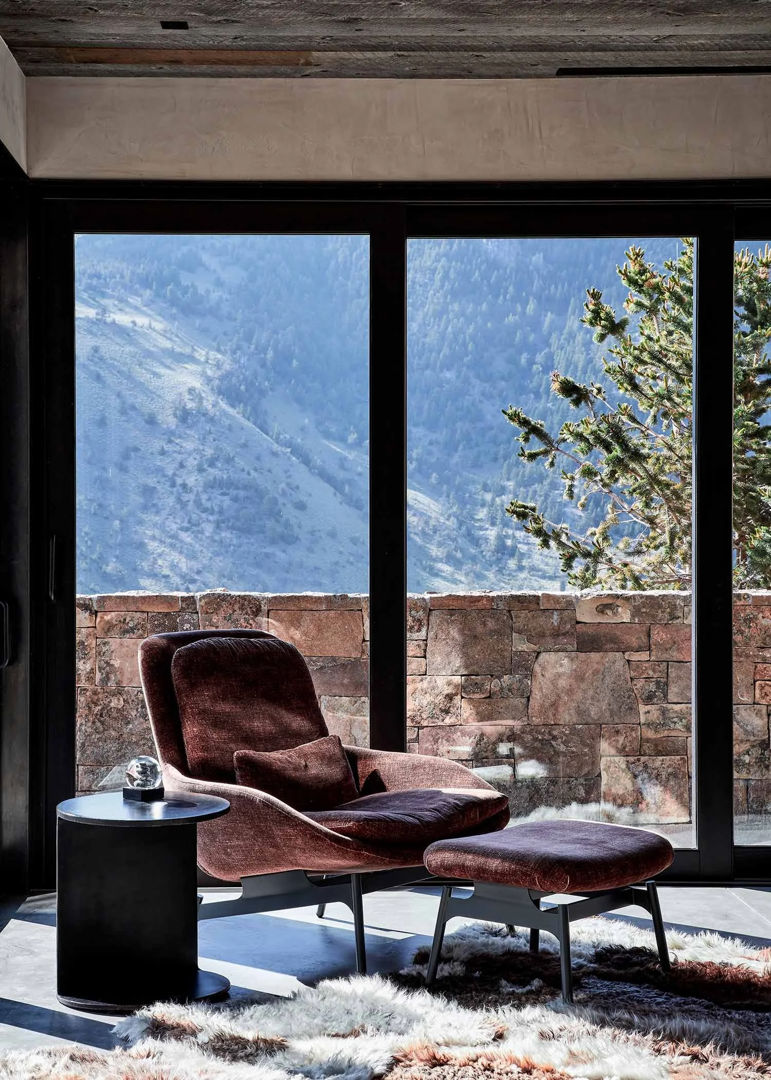 BearDanceTrail-Mountain-chair-side-table.jpg