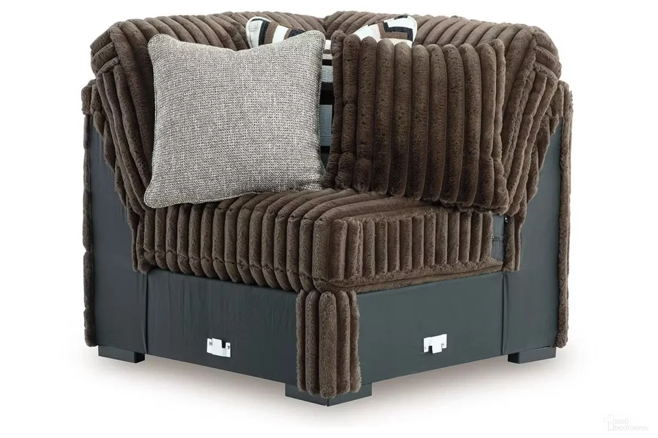 Oversized contemporary 3-piece sectional with jumbo corduroy upholstery, reversible cushions, wedge seating, and plush comfort.