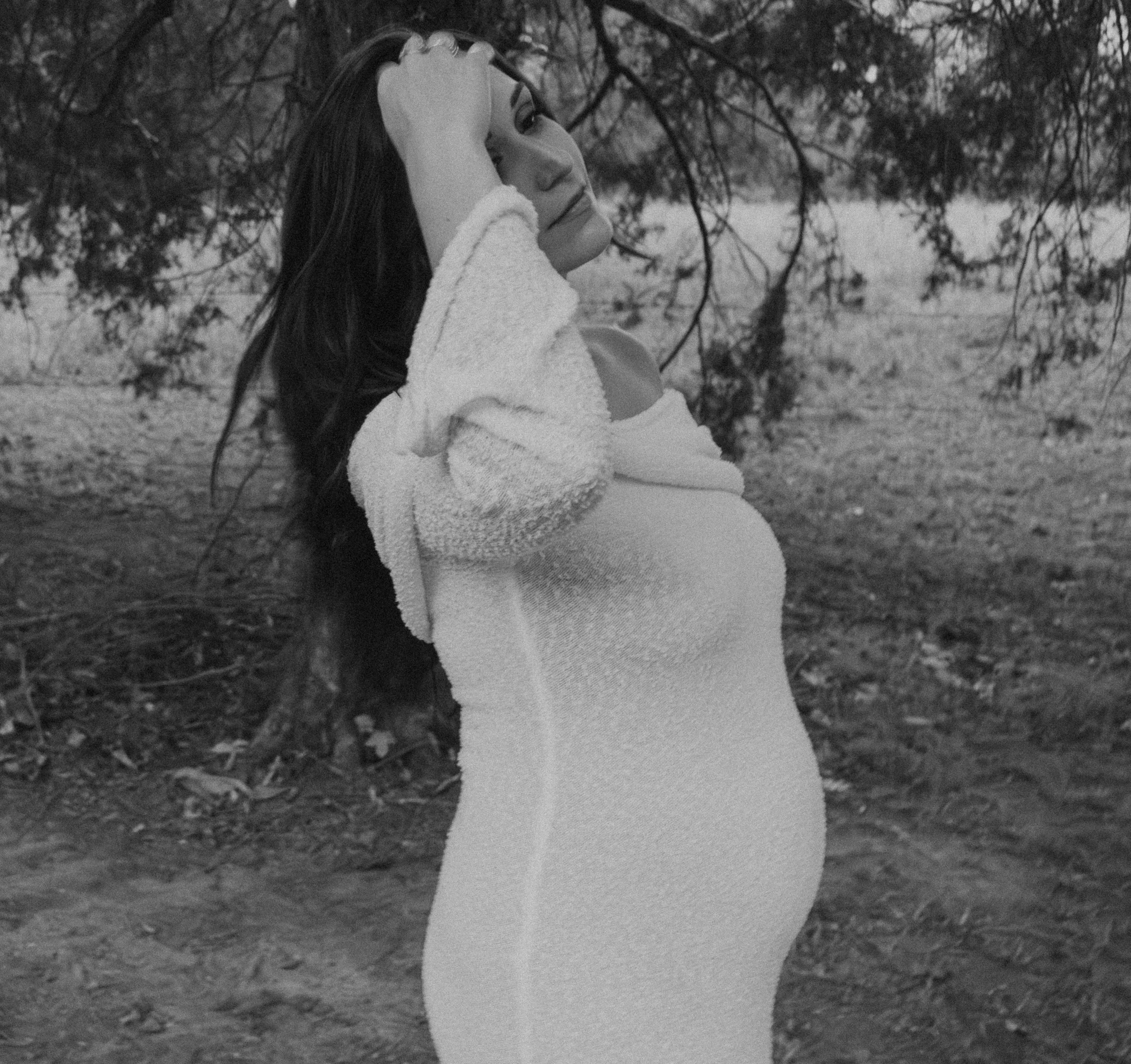 Tori Maternity-44.jpg