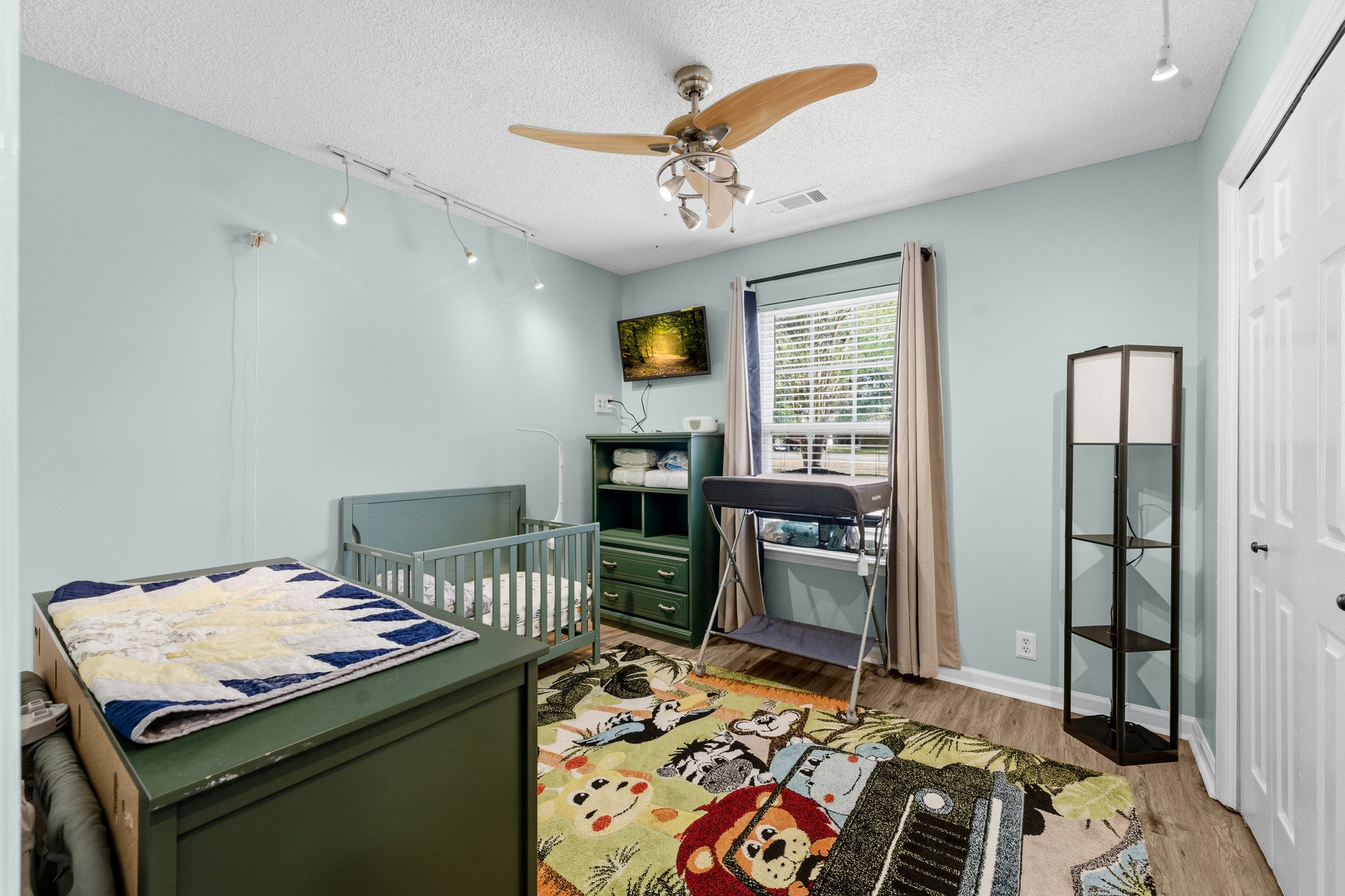 140 HUGER ST-38.jpg
