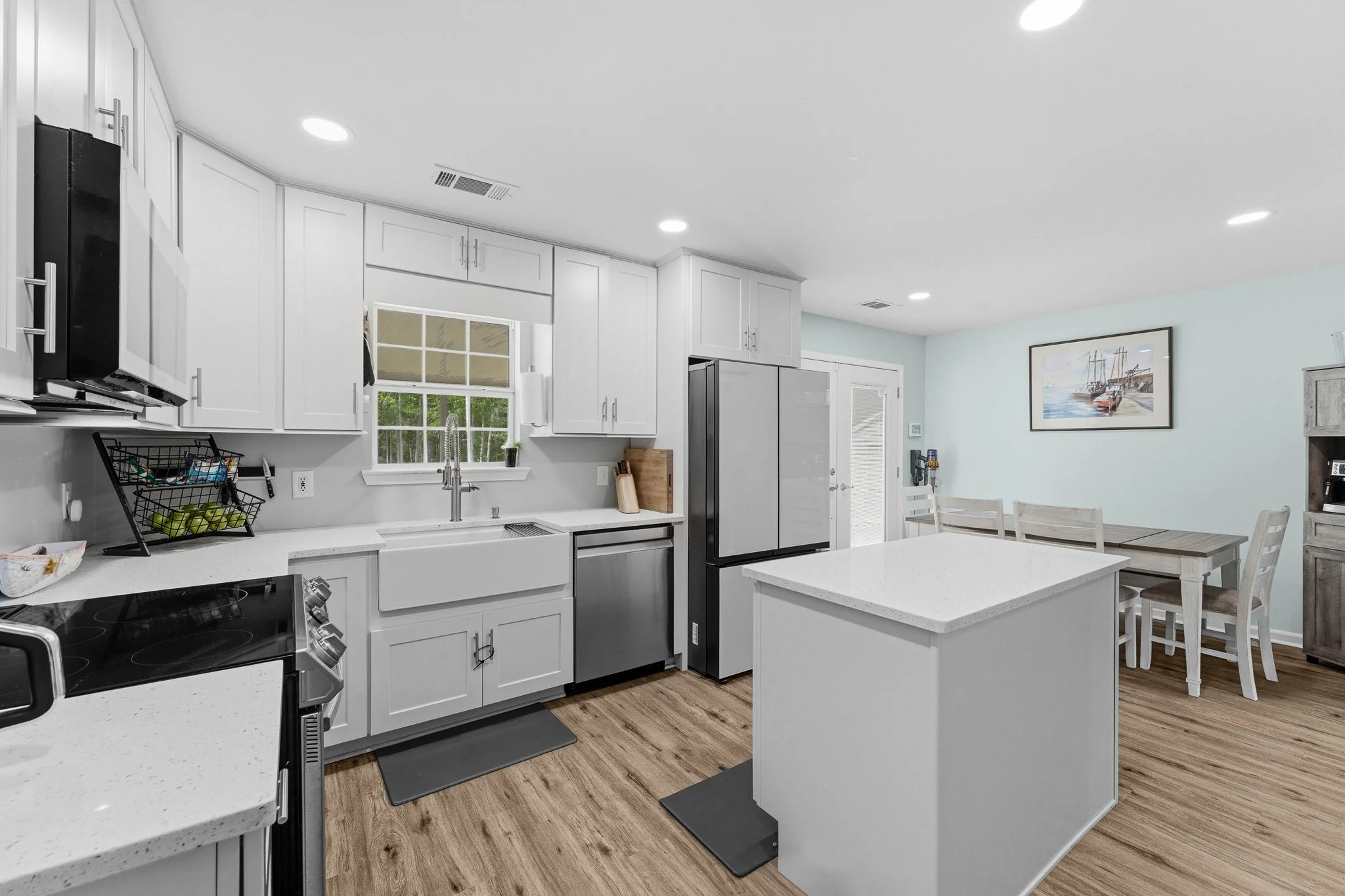 140 HUGER ST-35.jpg