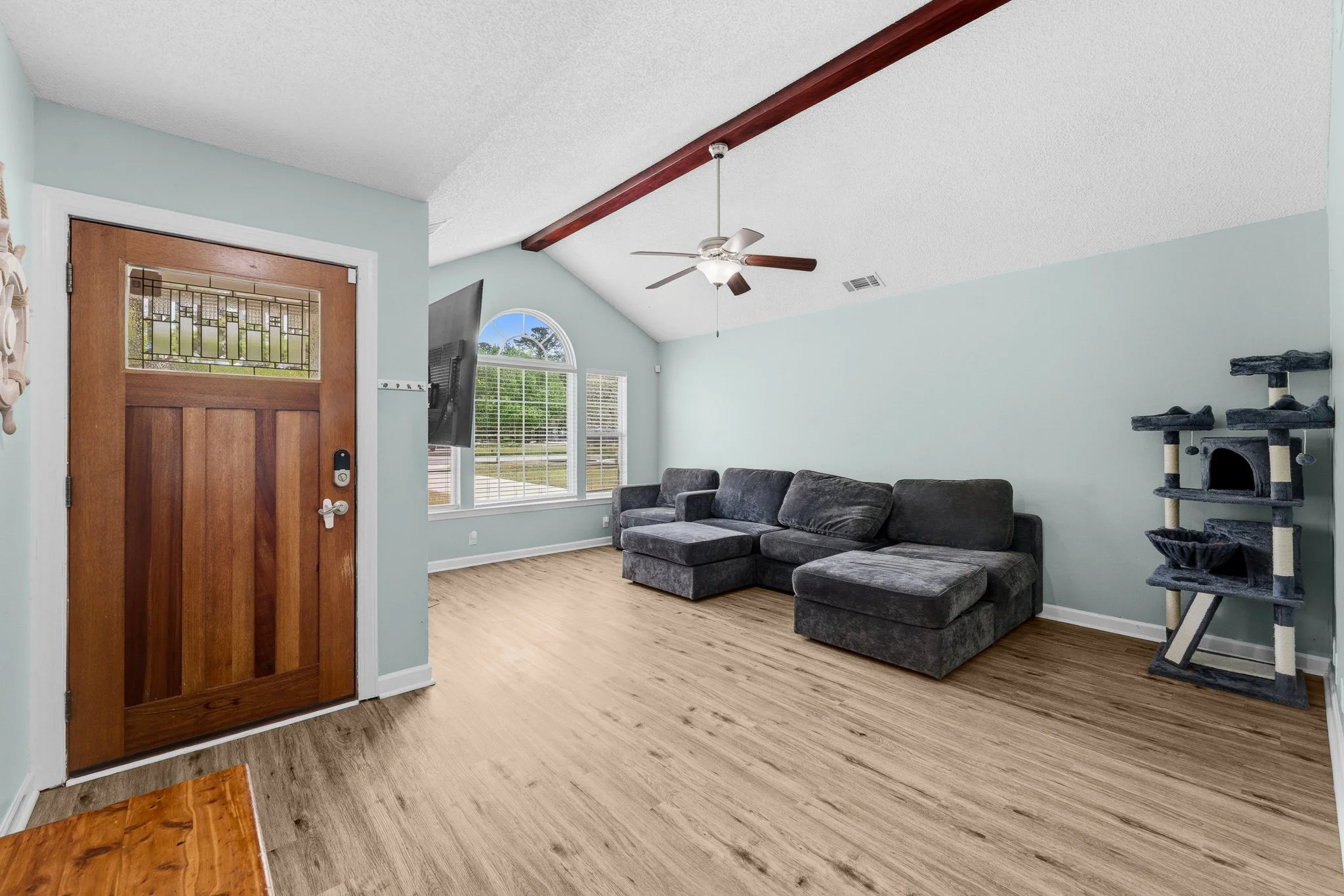 140 HUGER ST-24.jpg