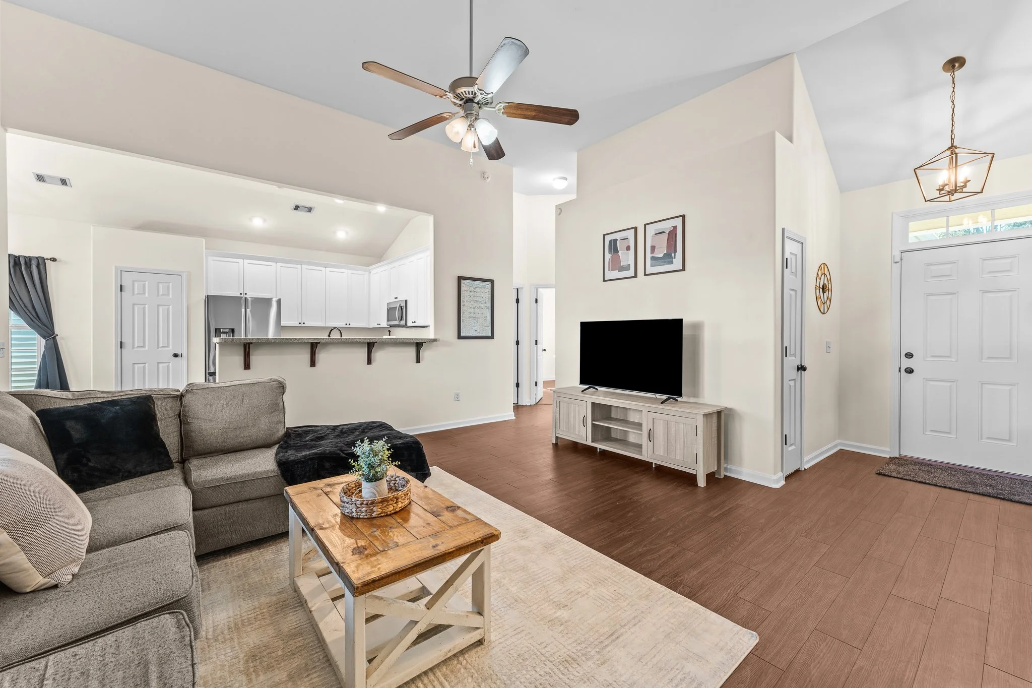 1559 BRADLEY BLVD-17.jpg