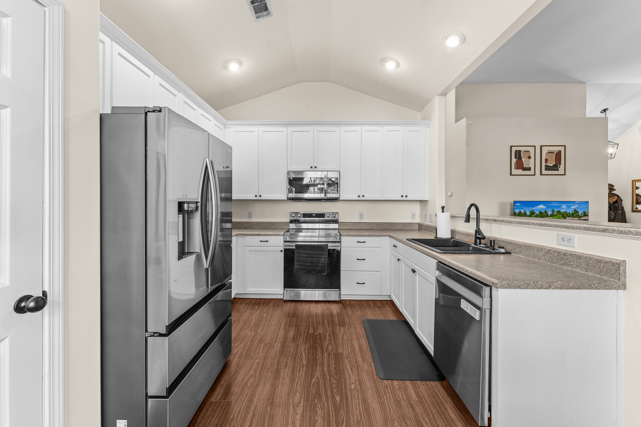 1559 BRADLEY BLVD-19.jpg