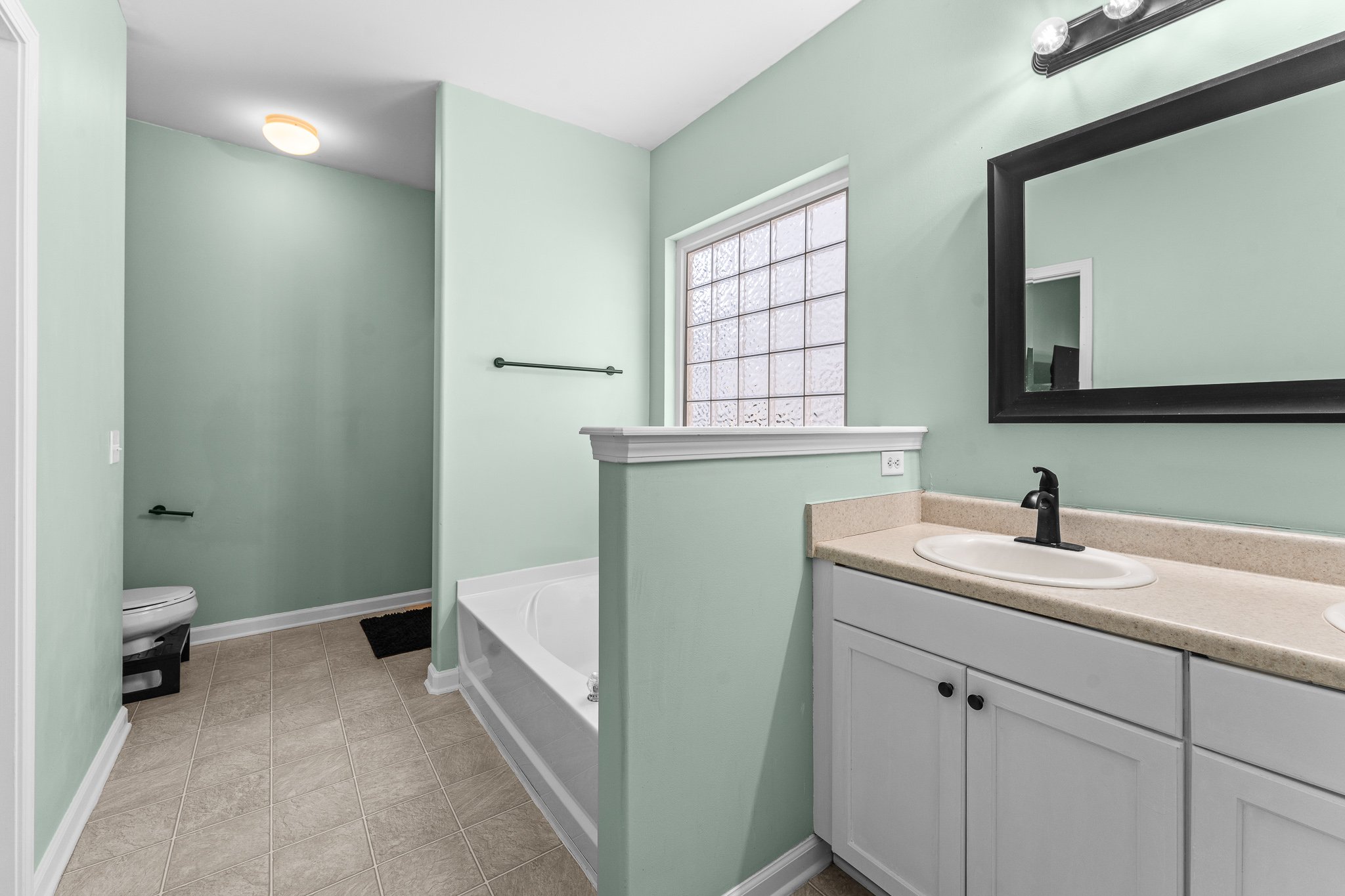 1559 BRADLEY BLVD-12.jpg