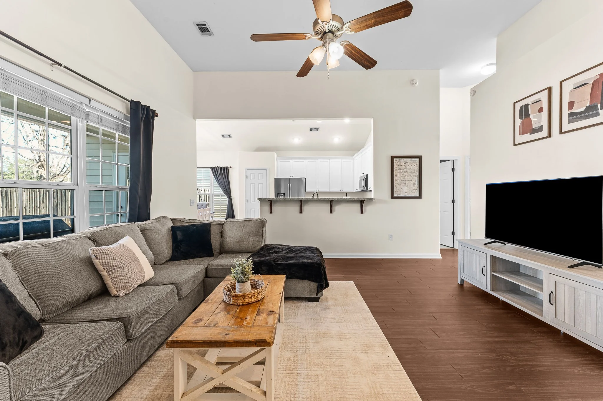 1559 BRADLEY BLVD-16.jpg