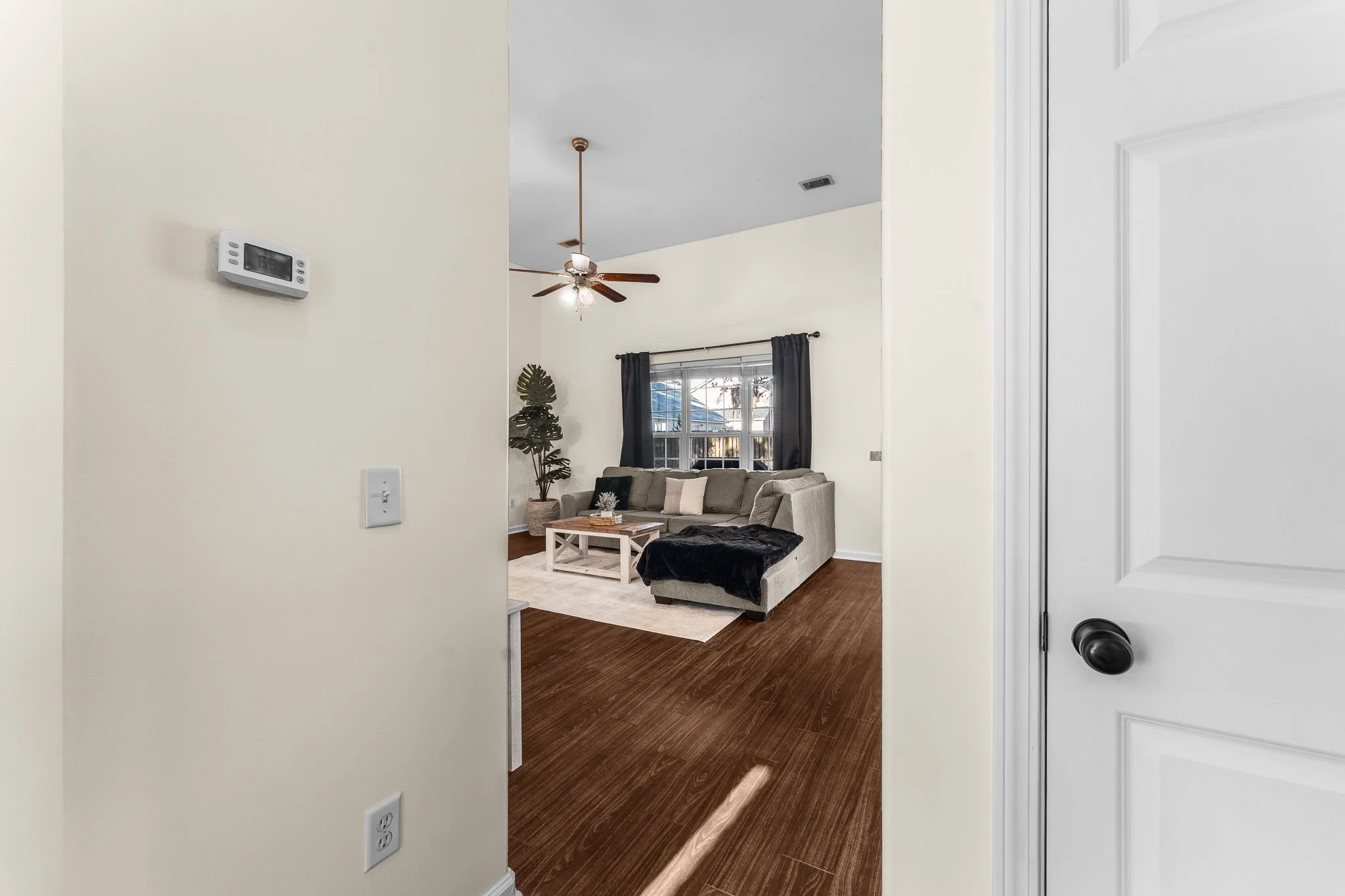 1559 BRADLEY BLVD-28.jpg