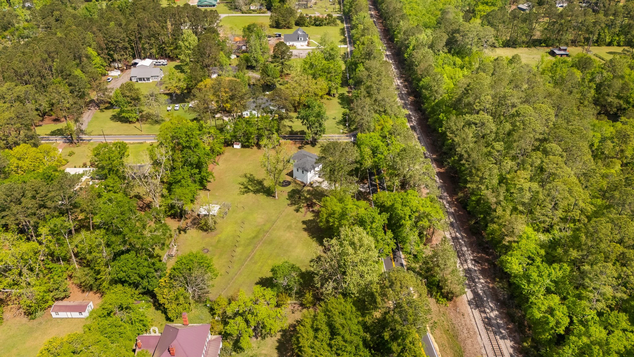 229 GOLDEN RD-57.jpg