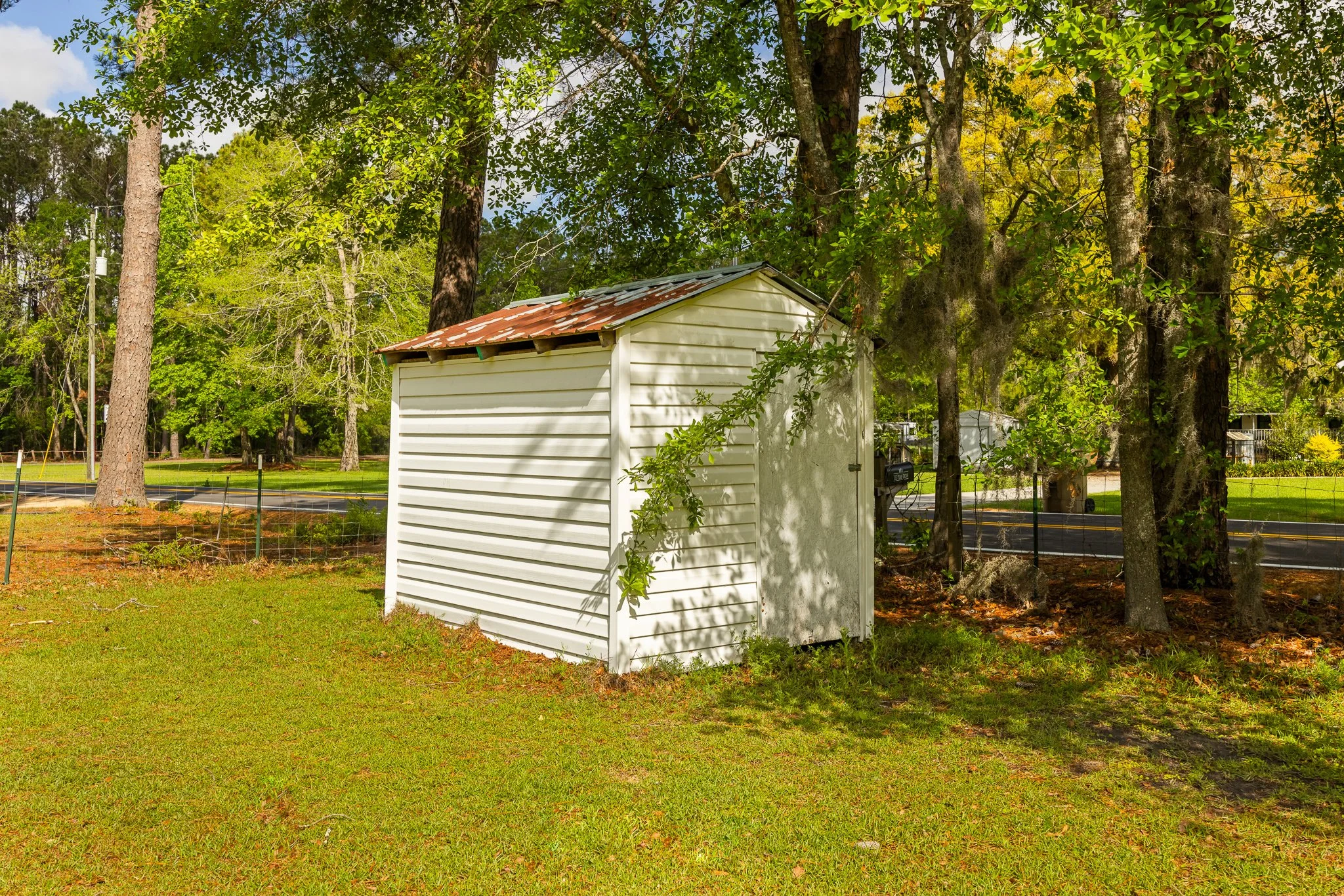 229 GOLDEN RD-22.jpg