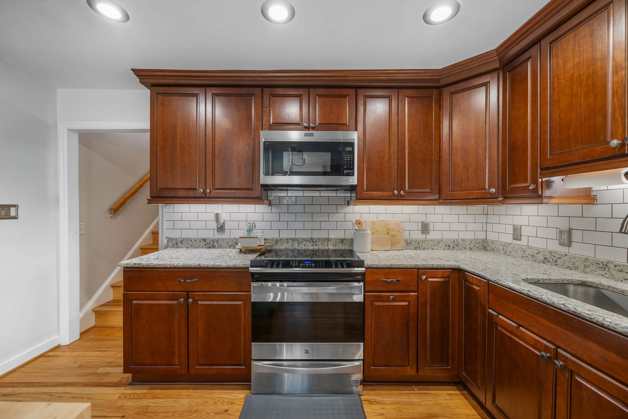 229 GOLDEN RD-30.jpg