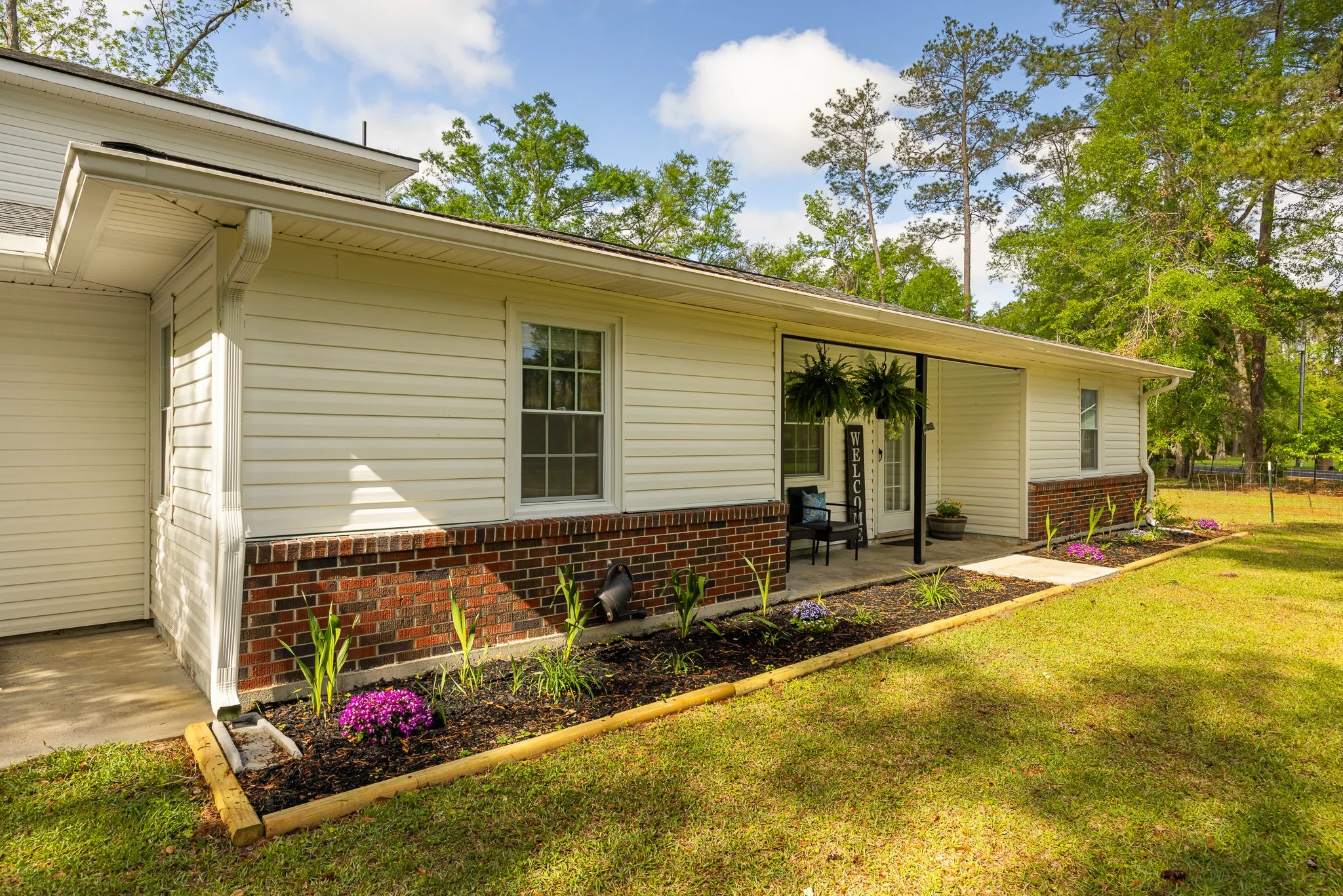 229 GOLDEN RD-13.jpg