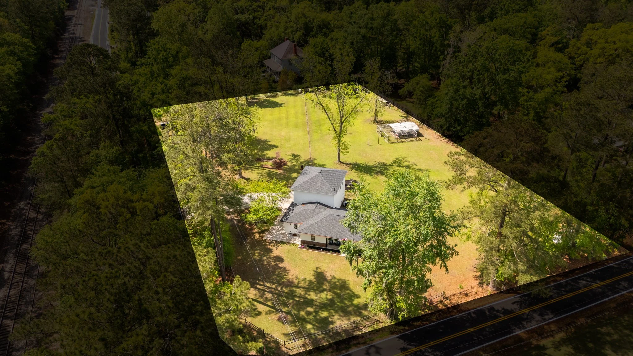 229 GOLDEN RD-54.jpg
