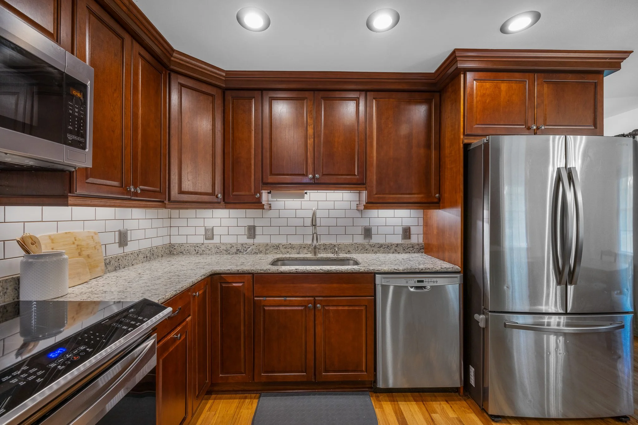 229 GOLDEN RD-31.jpg